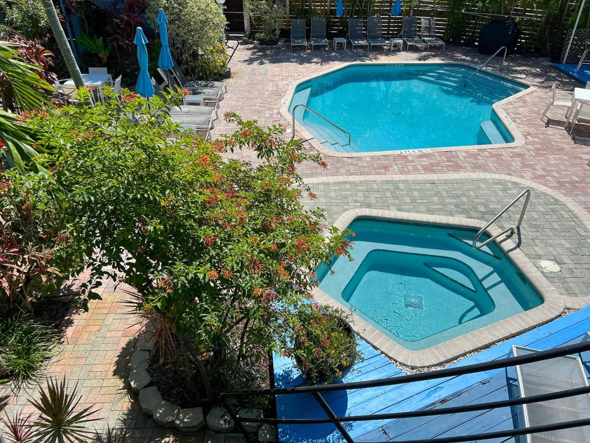Victoria Park Hotel property views in Fort Lauderdale, FL — gallery photo 3