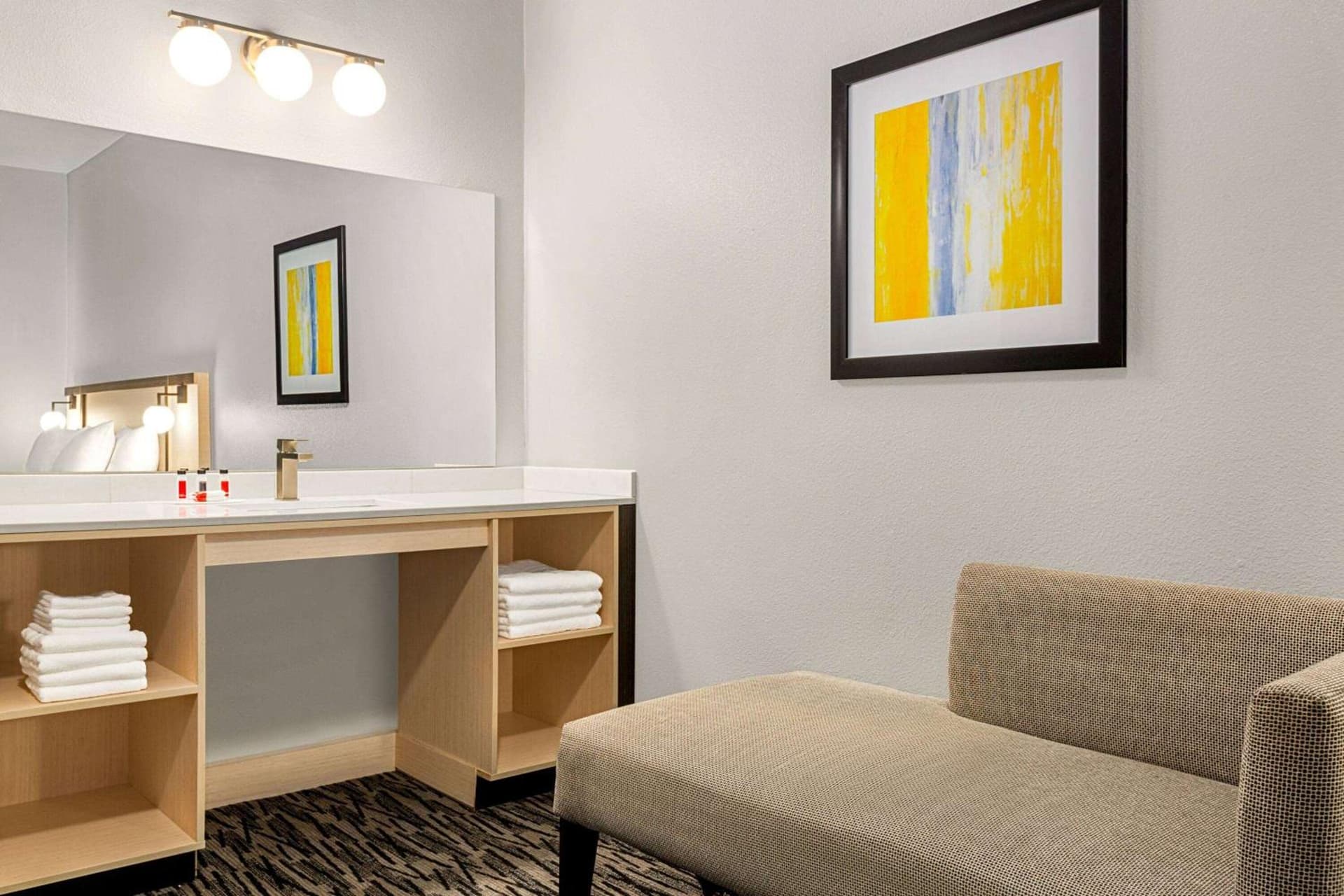 Ramada by Wyndham Marina gallery photo in Marina, CA — image 44