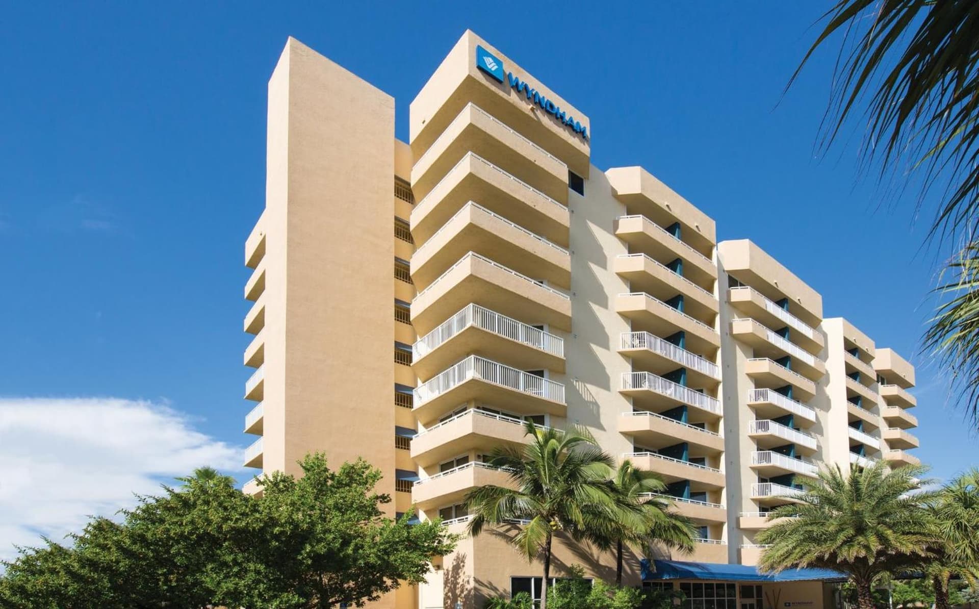 Club Wyndham Santa Barbara gallery photo in Pompano Beach, FL — image 32