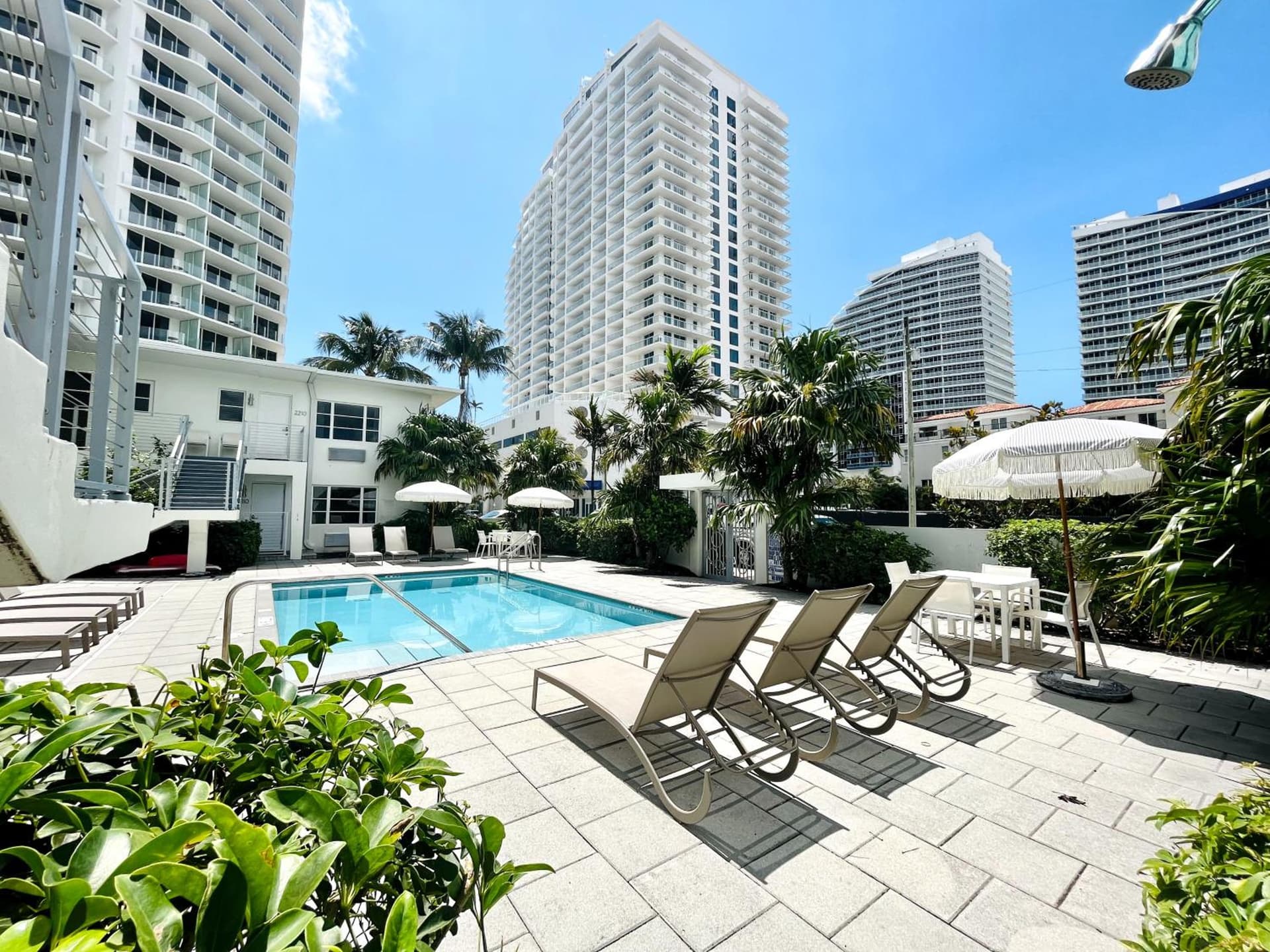 Aqua Hotel interior in Fort Lauderdale, FL — gallery photo 2