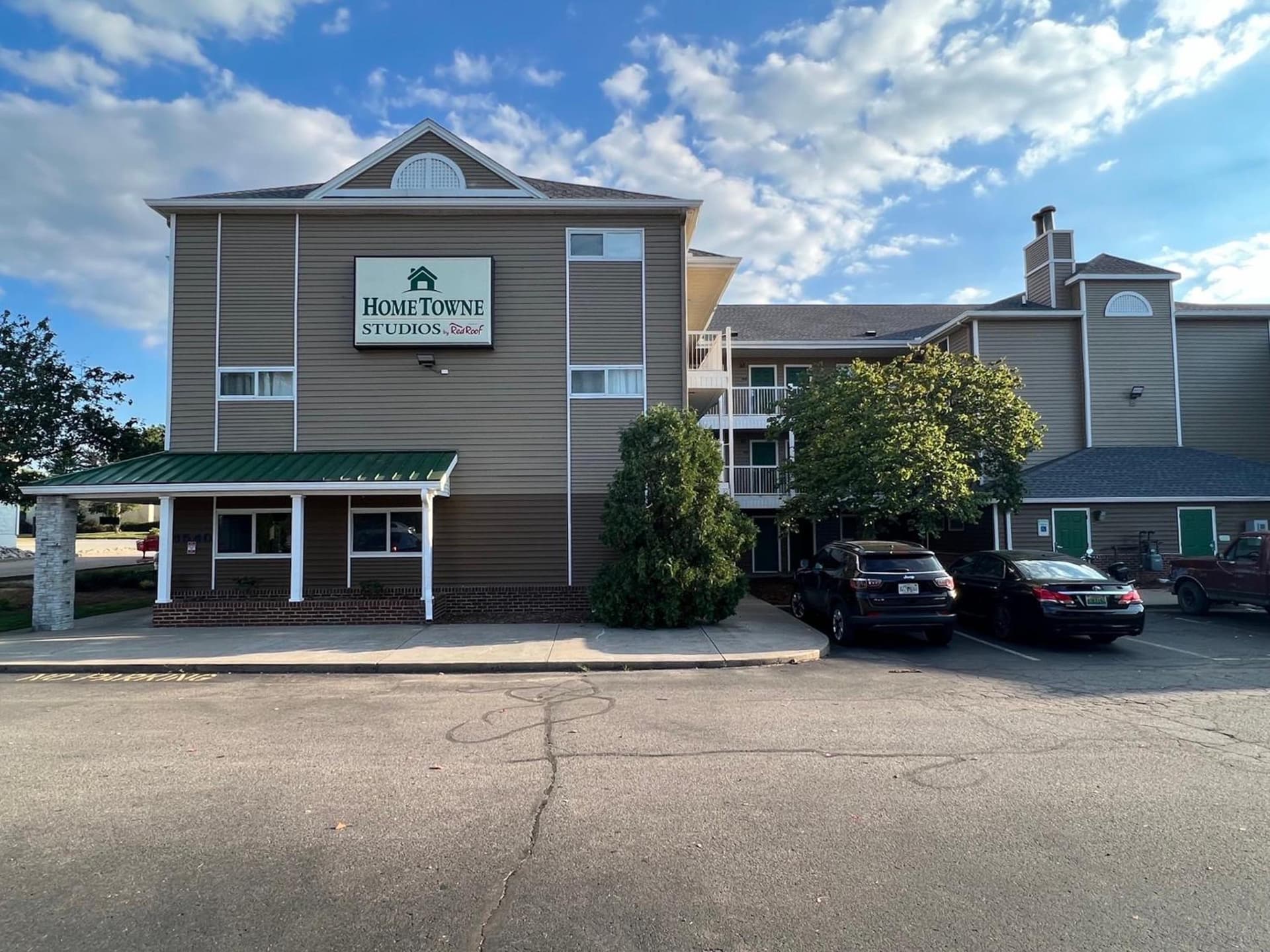 Birch Hill Suites Louisville — hotel in Louisville, Kentucky