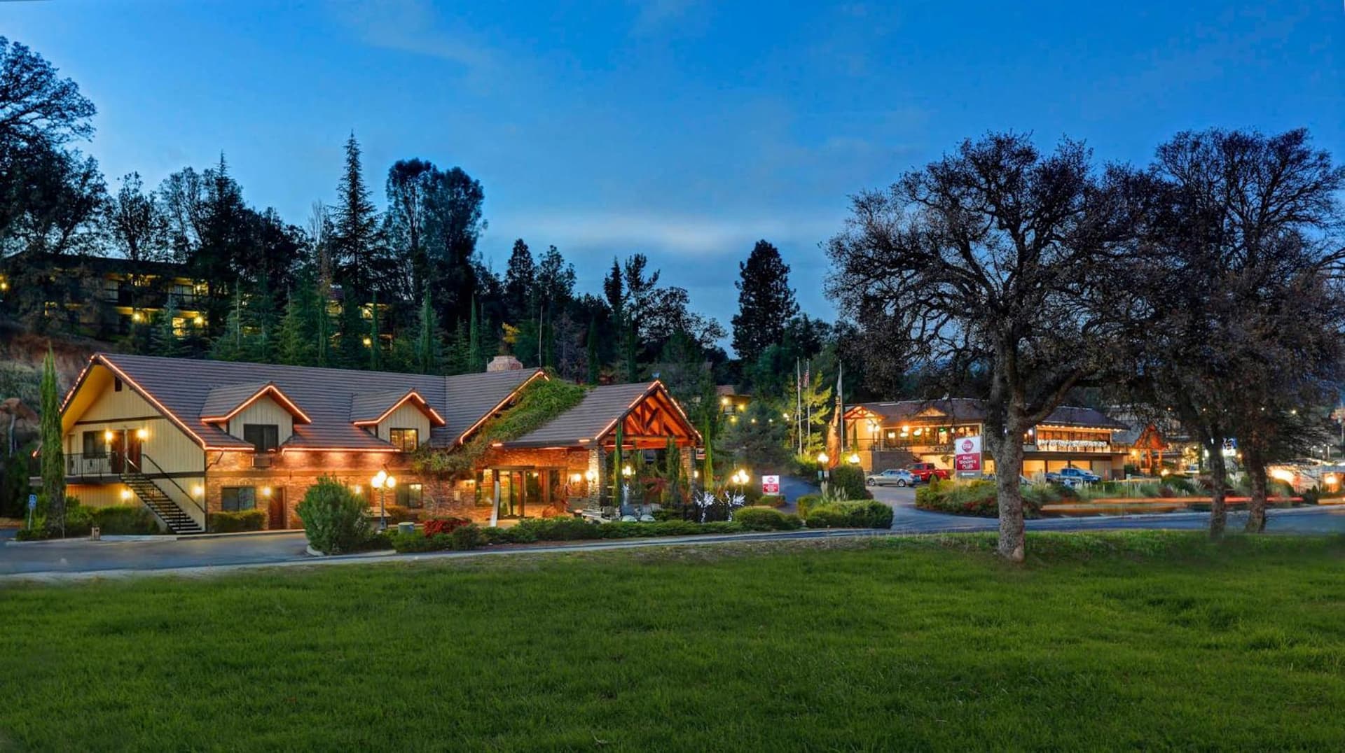 Best Western Plus Yosemite Gateway Inn — hotel in Oakhurst, California