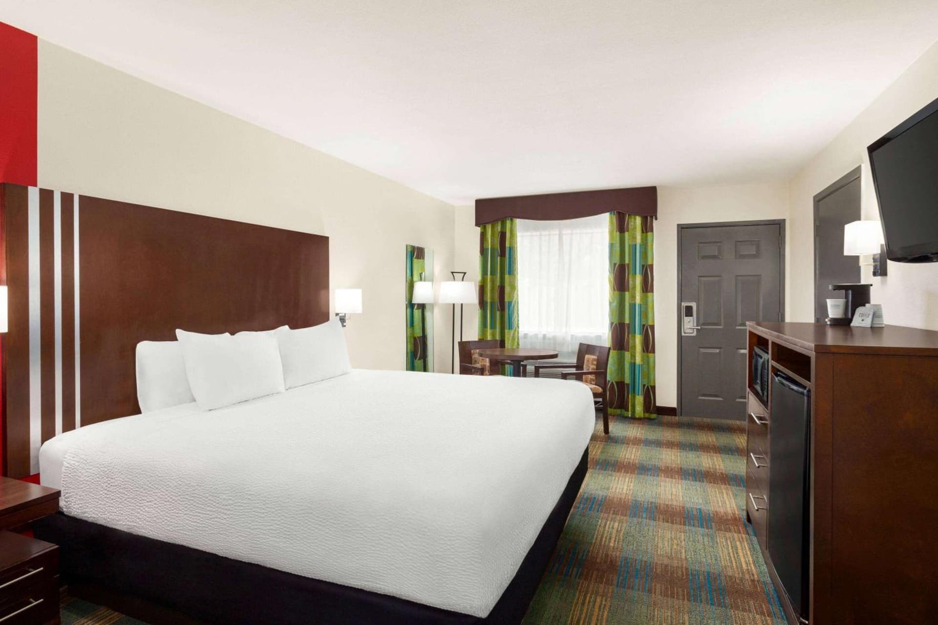 Ramada by Wyndham San Antonio Near SeaWorld - Lackland AFB gallery photo in San Antonio, TX — image 30