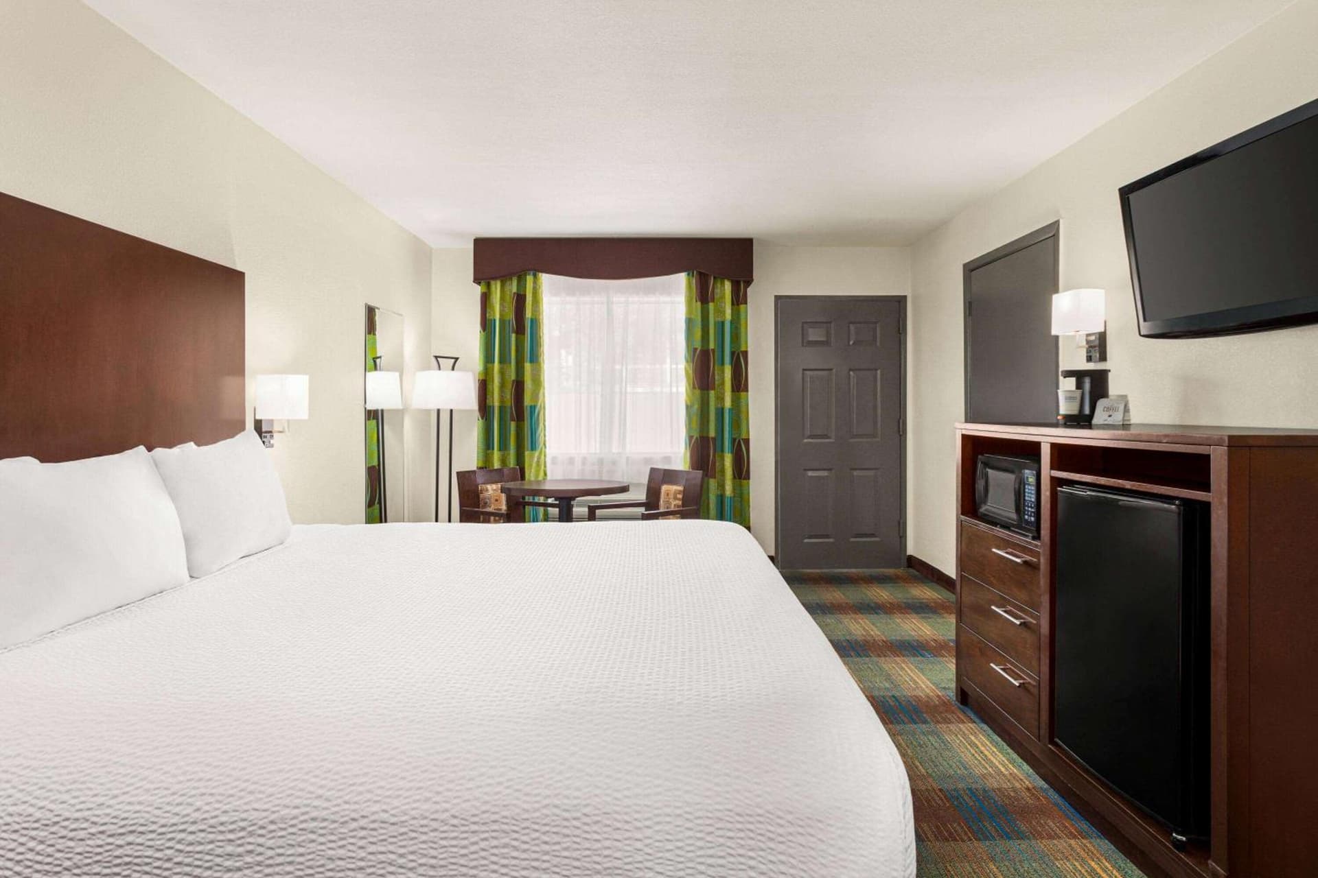 Ramada by Wyndham San Antonio Near SeaWorld - Lackland AFB gallery photo in San Antonio, TX — image 15