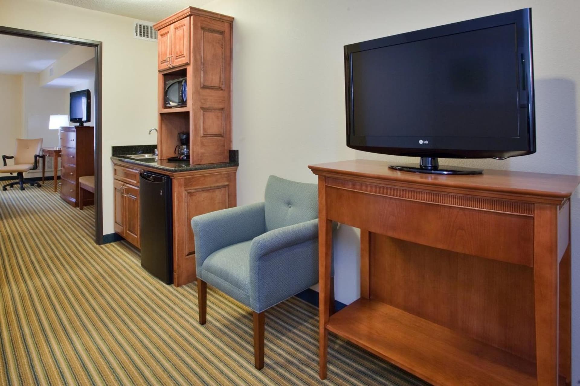 Holiday Inn Express Hotel & Suites Fredericksburg by IHG gallery photo in Fredericksburg, VA — image 68