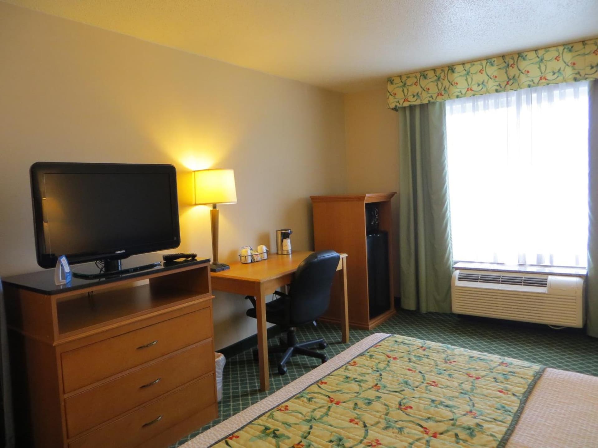 Baymont by Wyndham Kalamazoo East gallery photo in Kalamazoo, MI — image 4