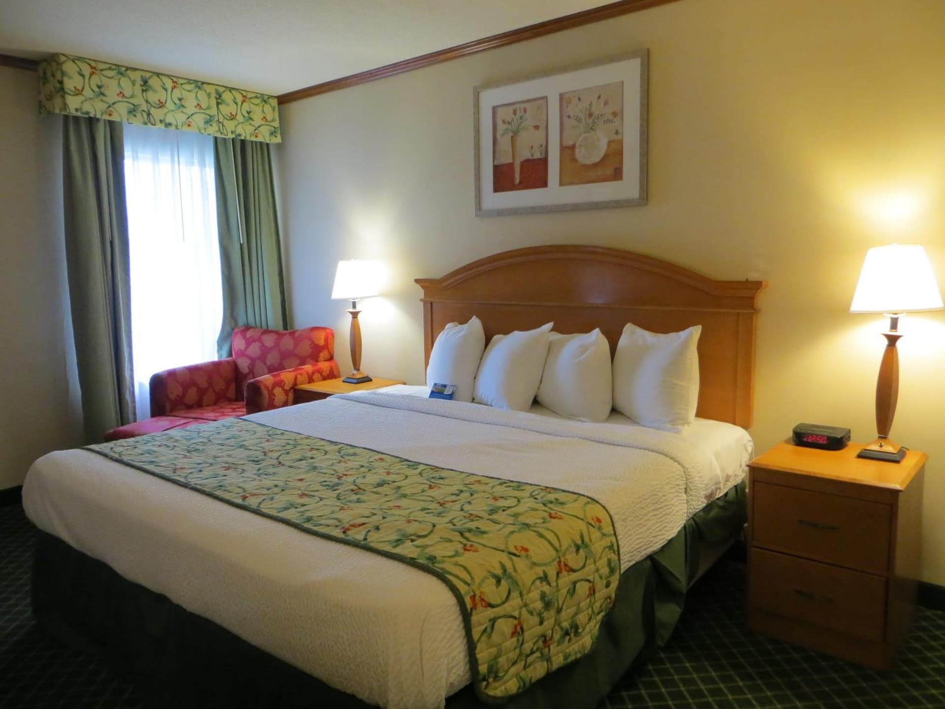 Baymont by Wyndham Kalamazoo East gallery photo in Kalamazoo, MI — image 13