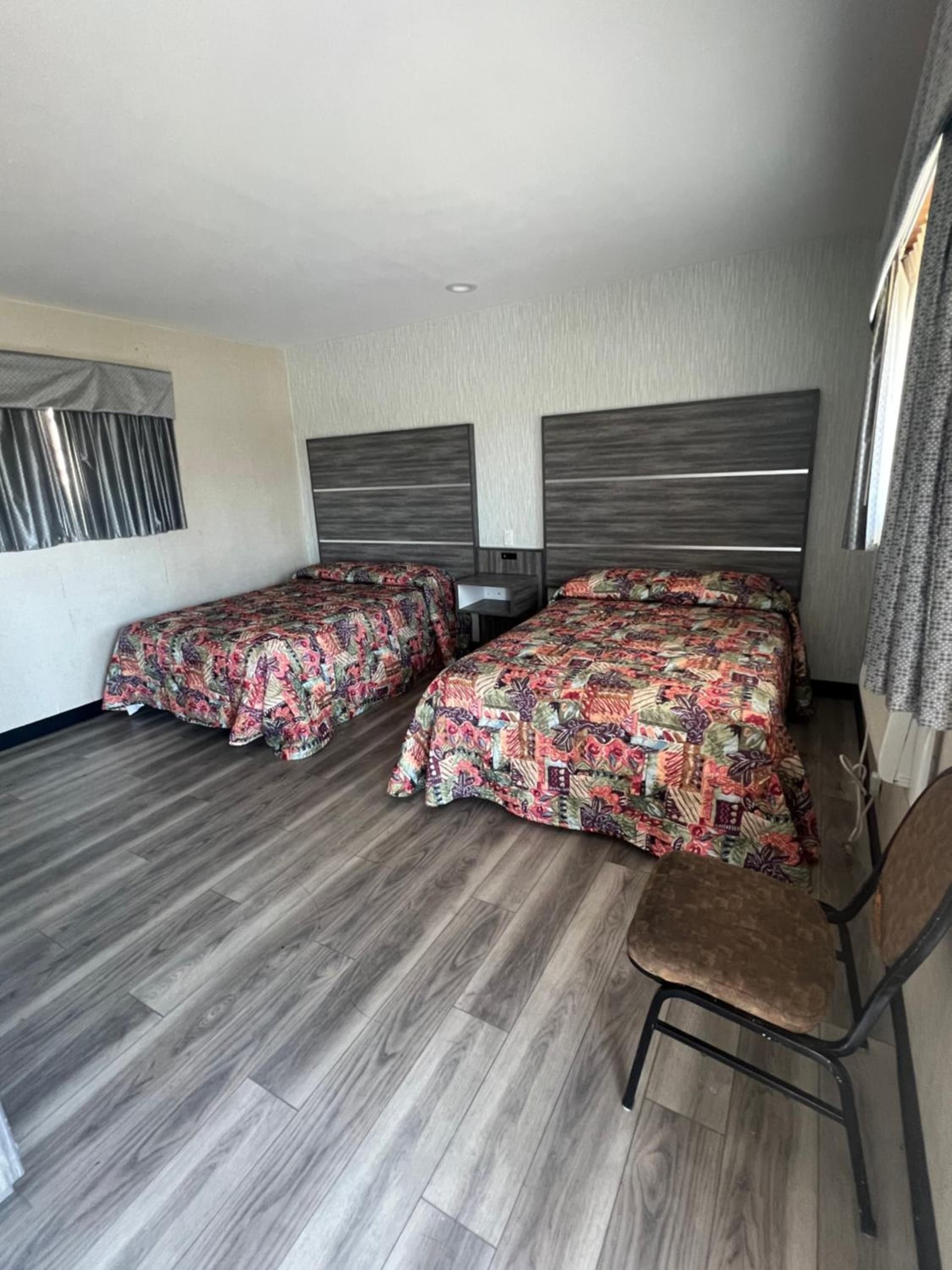 Keystone Motel property views in Norwalk, CA — gallery photo 3