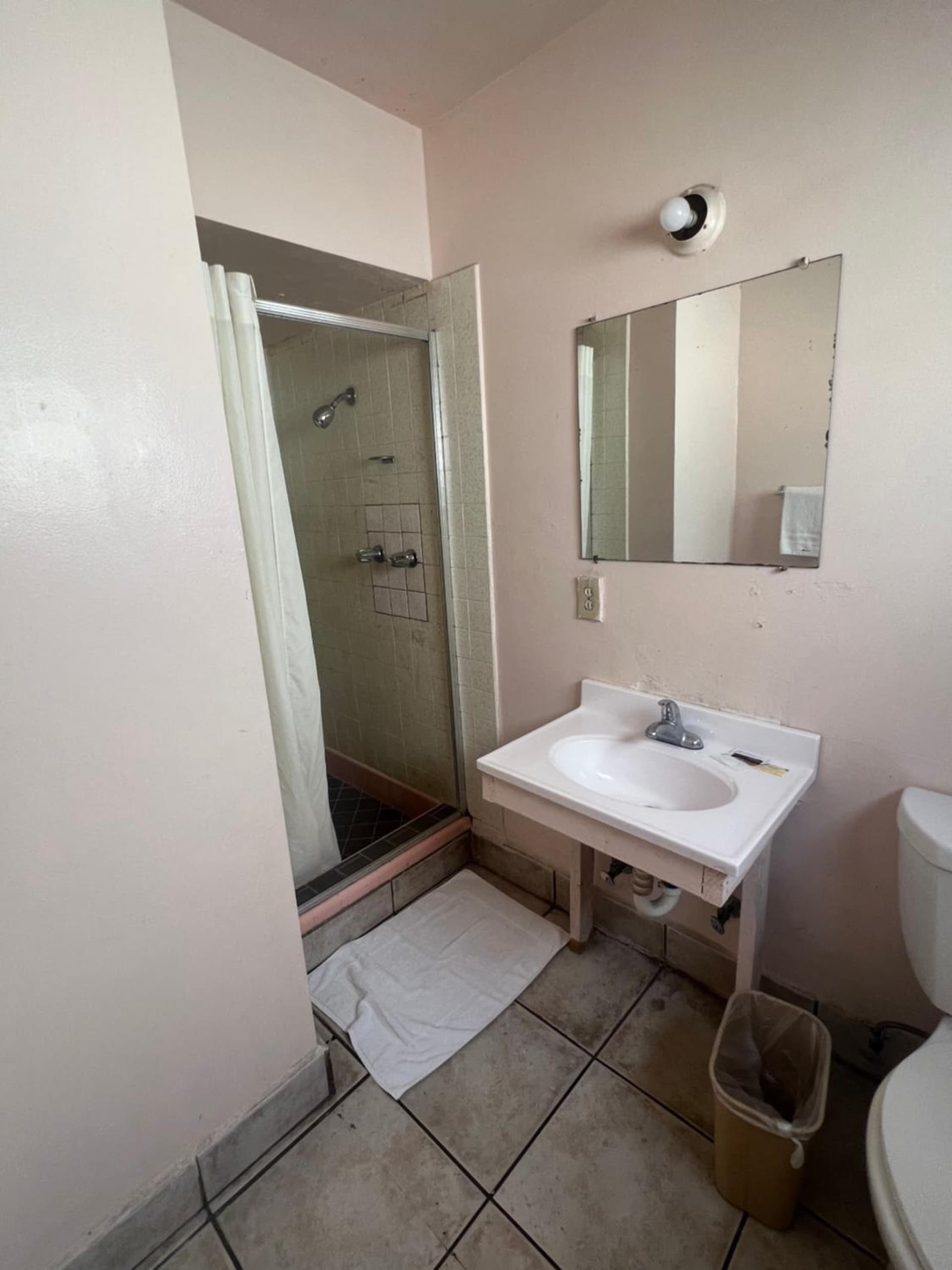 Keystone Motel gallery photo in Norwalk, CA — image 4