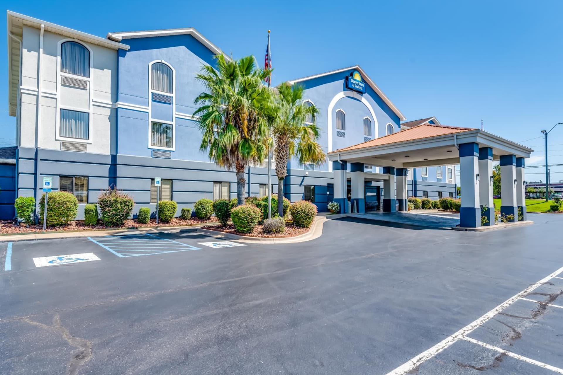 Days Inn & Suites by Wyndham Prattville-Montgomery gallery photo in Prattville, AL — image 42