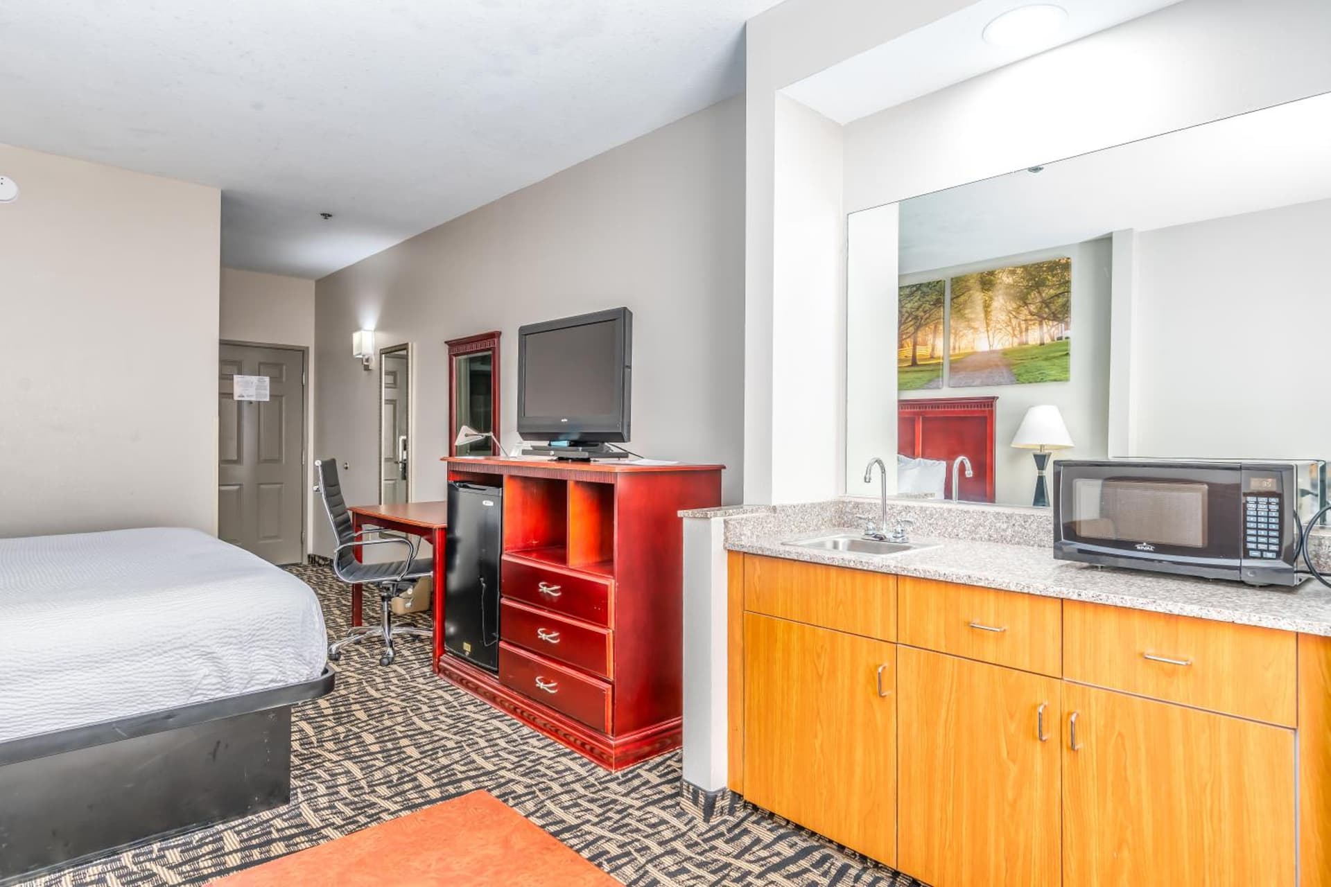 Days Inn & Suites by Wyndham Prattville-Montgomery gallery photo in Prattville, AL — image 40