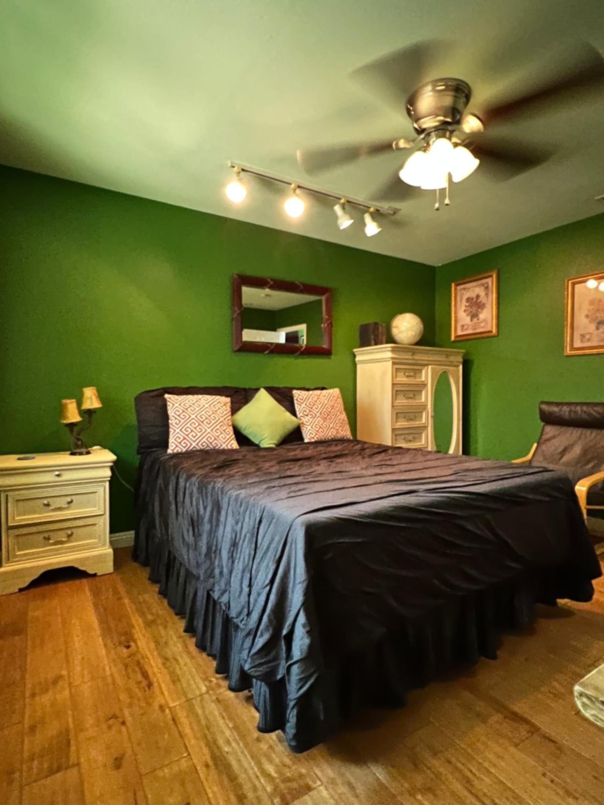 Beautiful Foothill Home gallery photo in Rancho Cucamonga, CA — image 9
