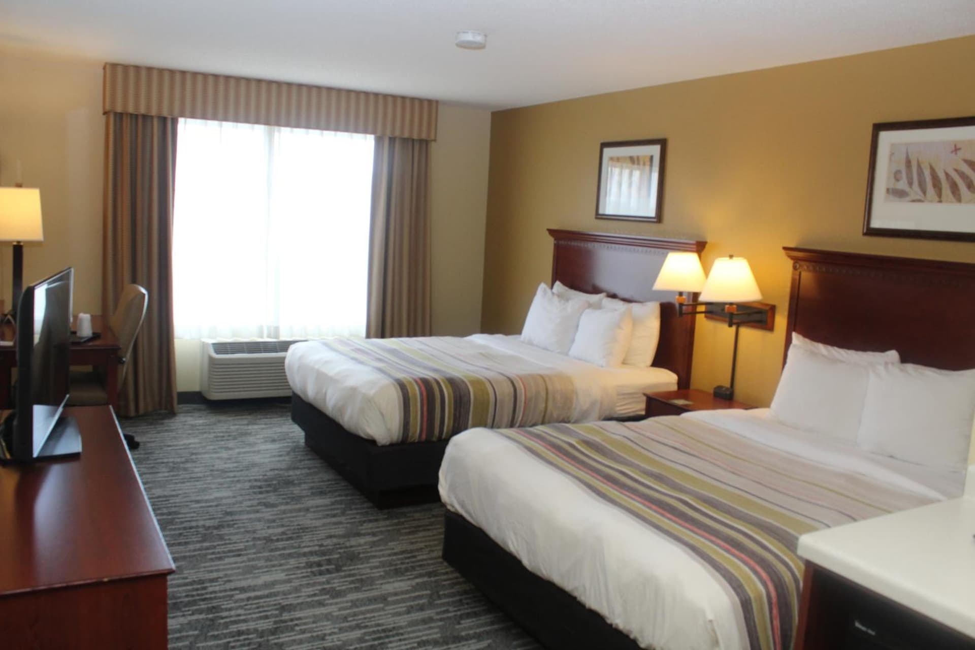 Country Inn & Suites by Radisson, Crystal Lake, IL property views in Crystal Lake, IL — gallery photo 3