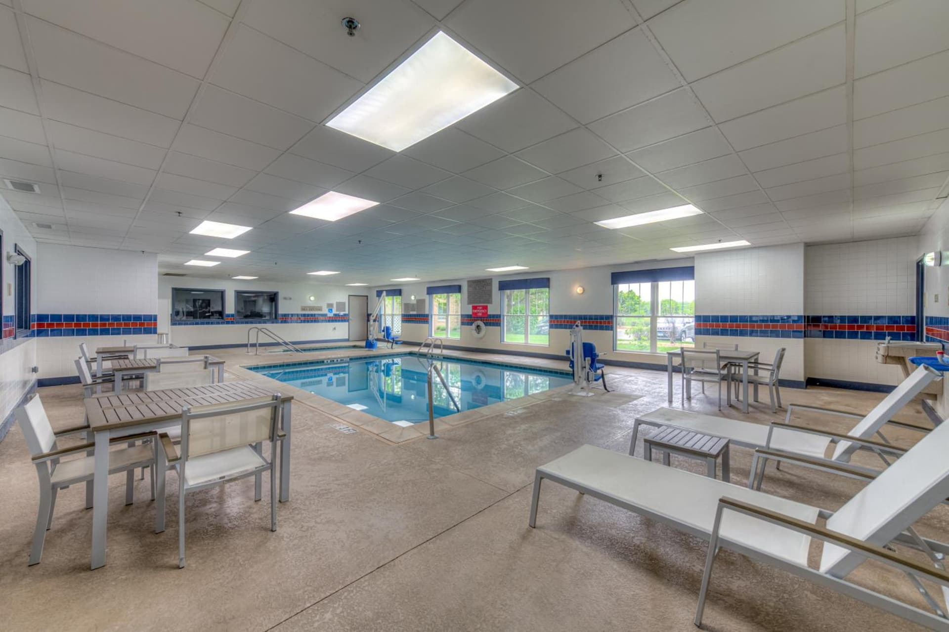 Country Inn & Suites by Radisson, Crystal Lake, IL gallery photo in Crystal Lake, IL — image 49