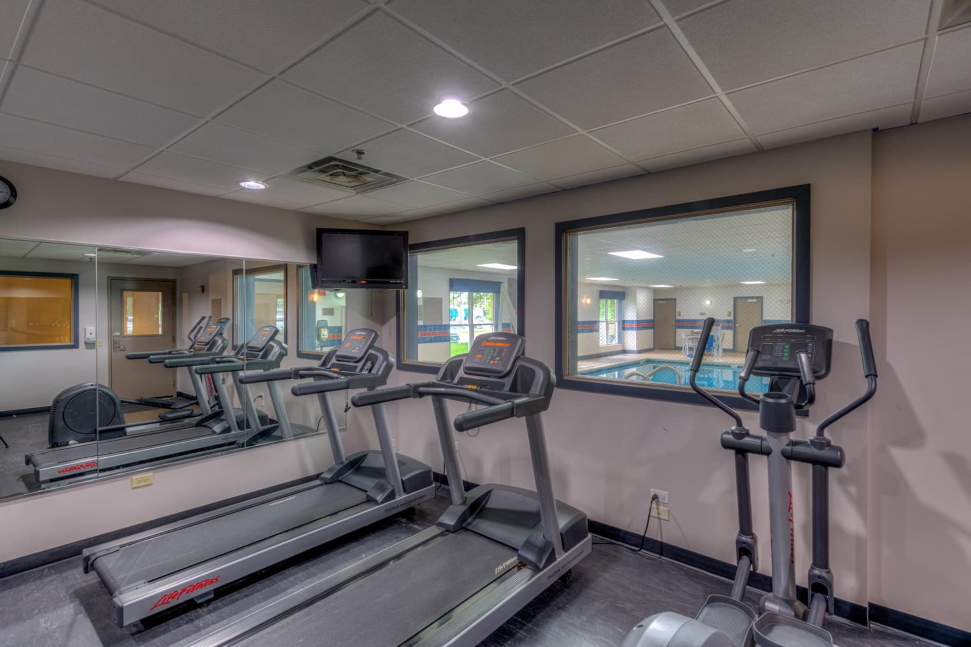 Country Inn & Suites by Radisson, Crystal Lake, IL gallery photo in Crystal Lake, IL — image 57