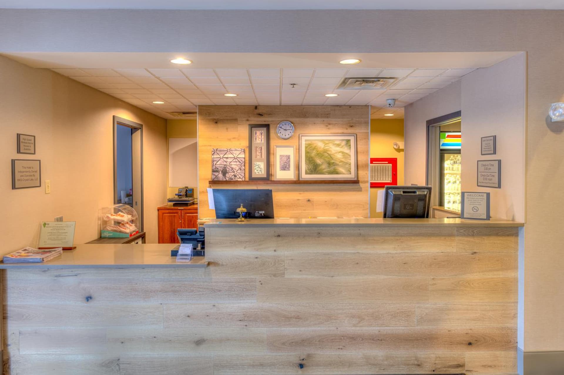 Country Inn & Suites by Radisson, Crystal Lake, IL gallery photo in Crystal Lake, IL — image 36