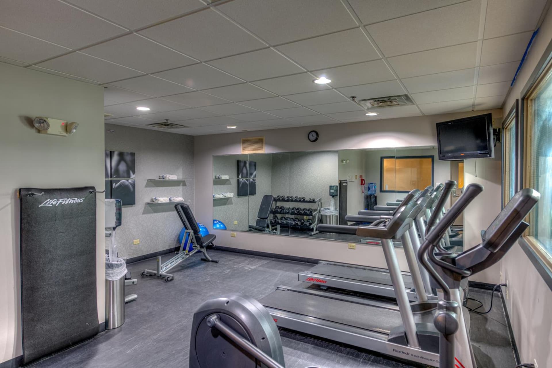 Country Inn & Suites by Radisson, Crystal Lake, IL gallery photo in Crystal Lake, IL — image 29