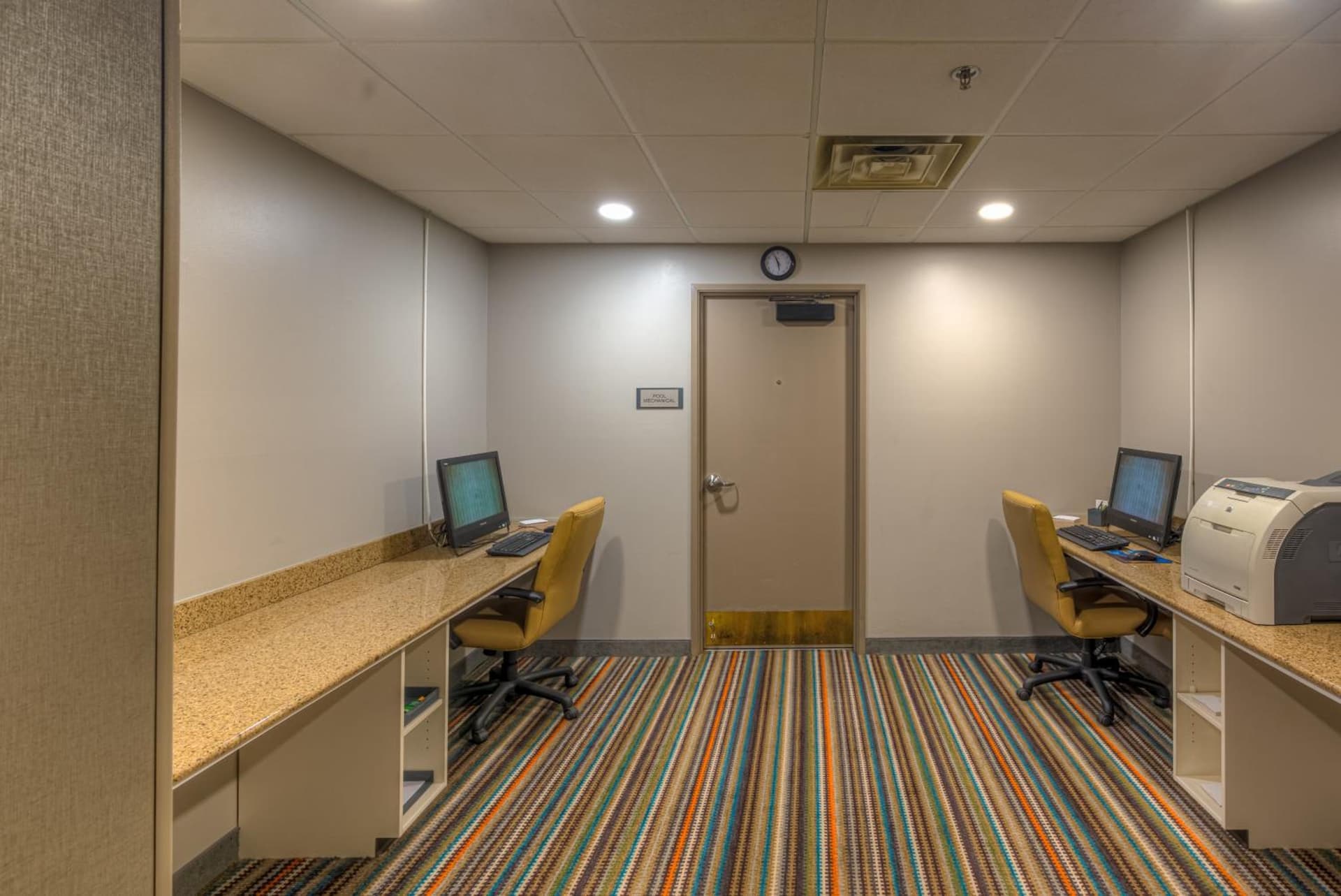 Country Inn & Suites by Radisson, Crystal Lake, IL gallery photo in Crystal Lake, IL — image 10