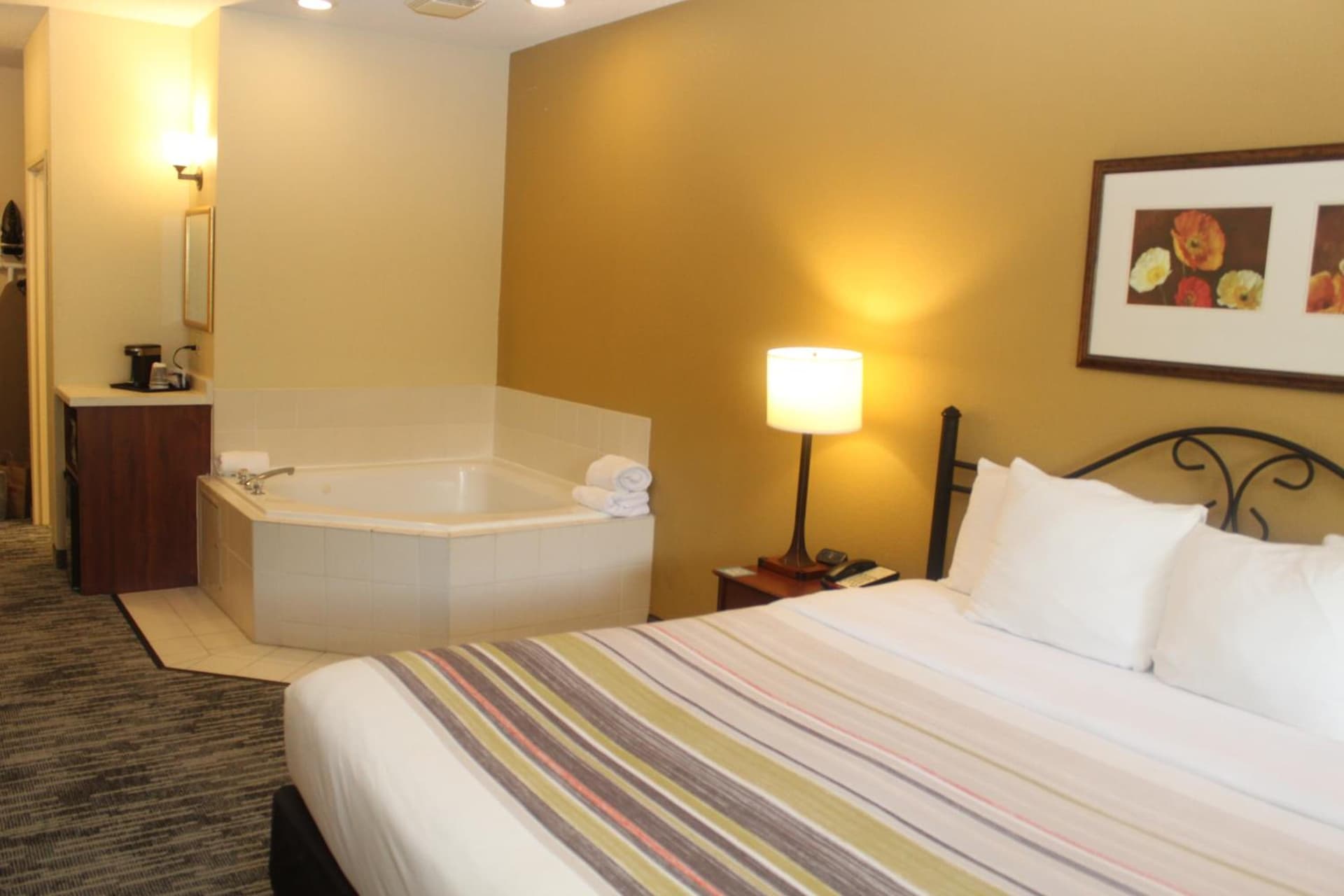 Country Inn & Suites by Radisson, Crystal Lake, IL gallery photo in Crystal Lake, IL — image 18