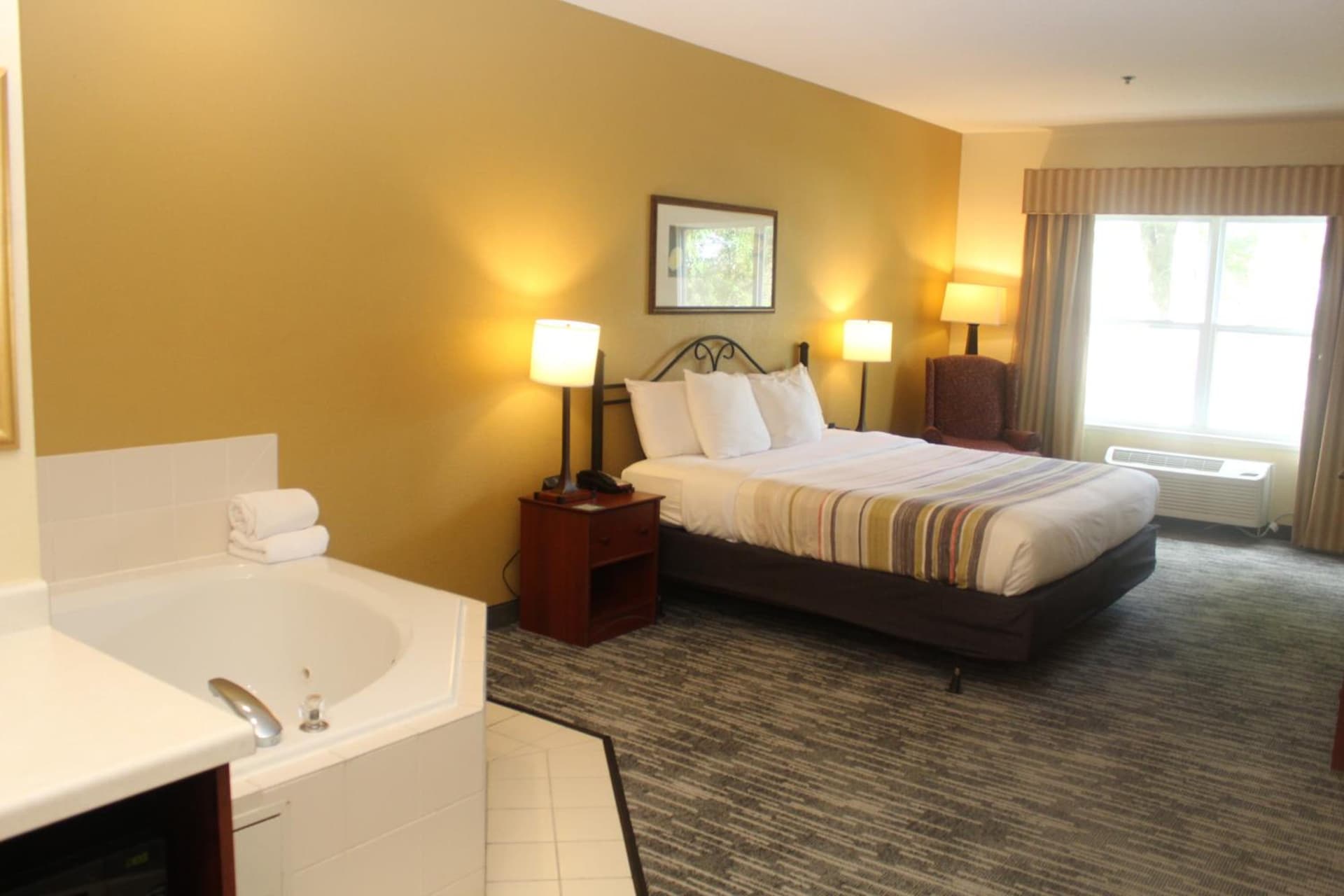 Country Inn & Suites by Radisson, Crystal Lake, IL gallery photo in Crystal Lake, IL — image 19
