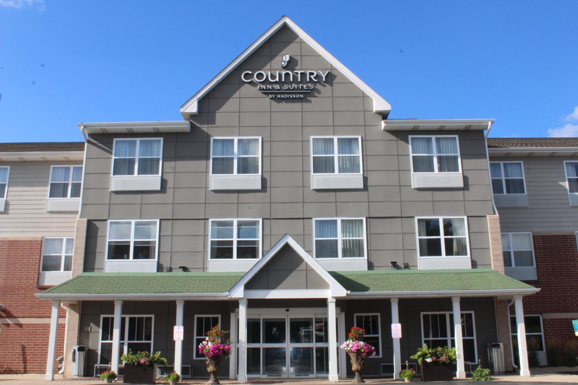 Country Inn & Suites by Radisson, Crystal Lake, IL gallery photo in Crystal Lake, IL — image 4