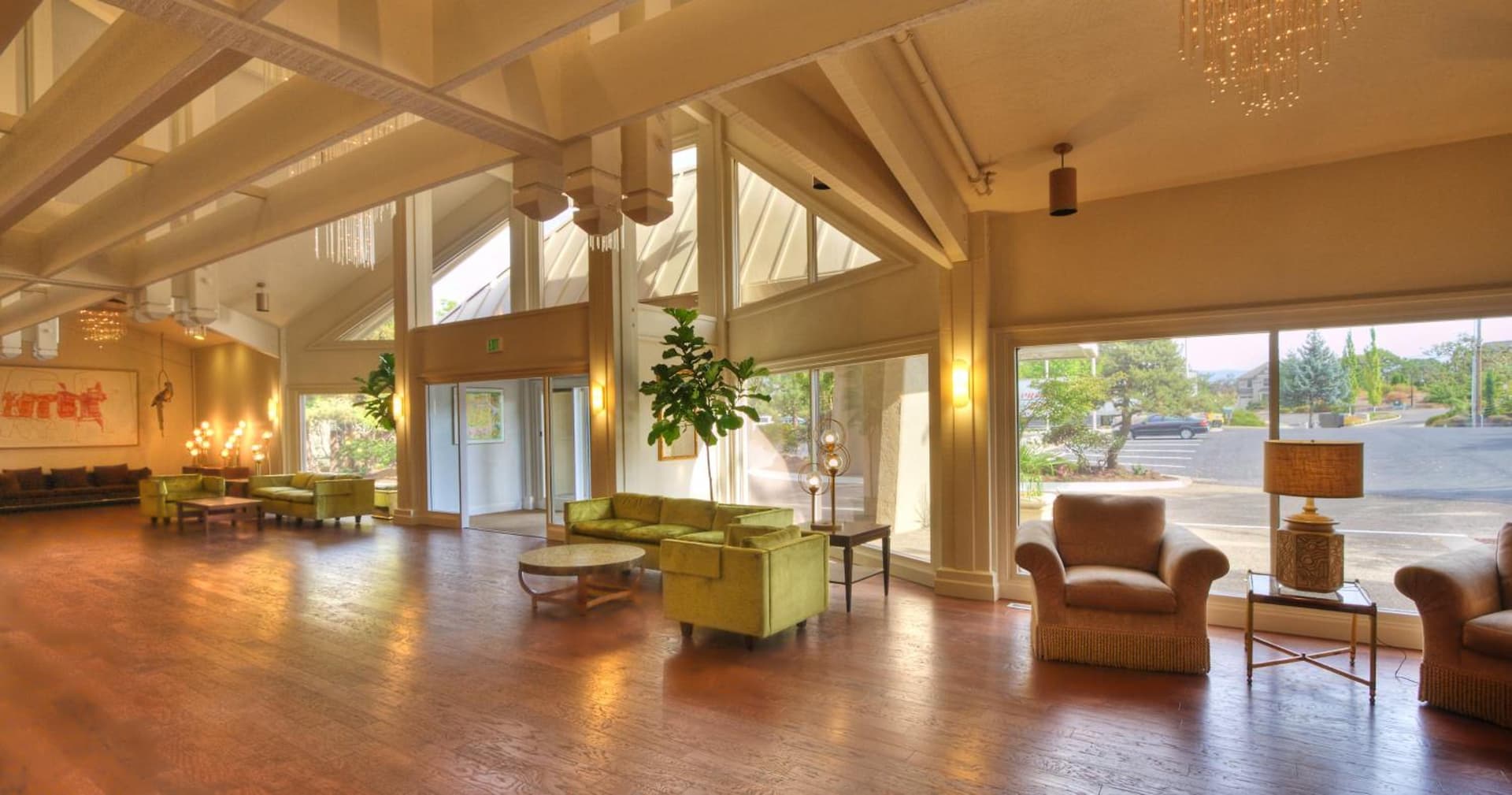 Ashland Hills Hotel & Suites property views in Ashland, OR — gallery photo 3