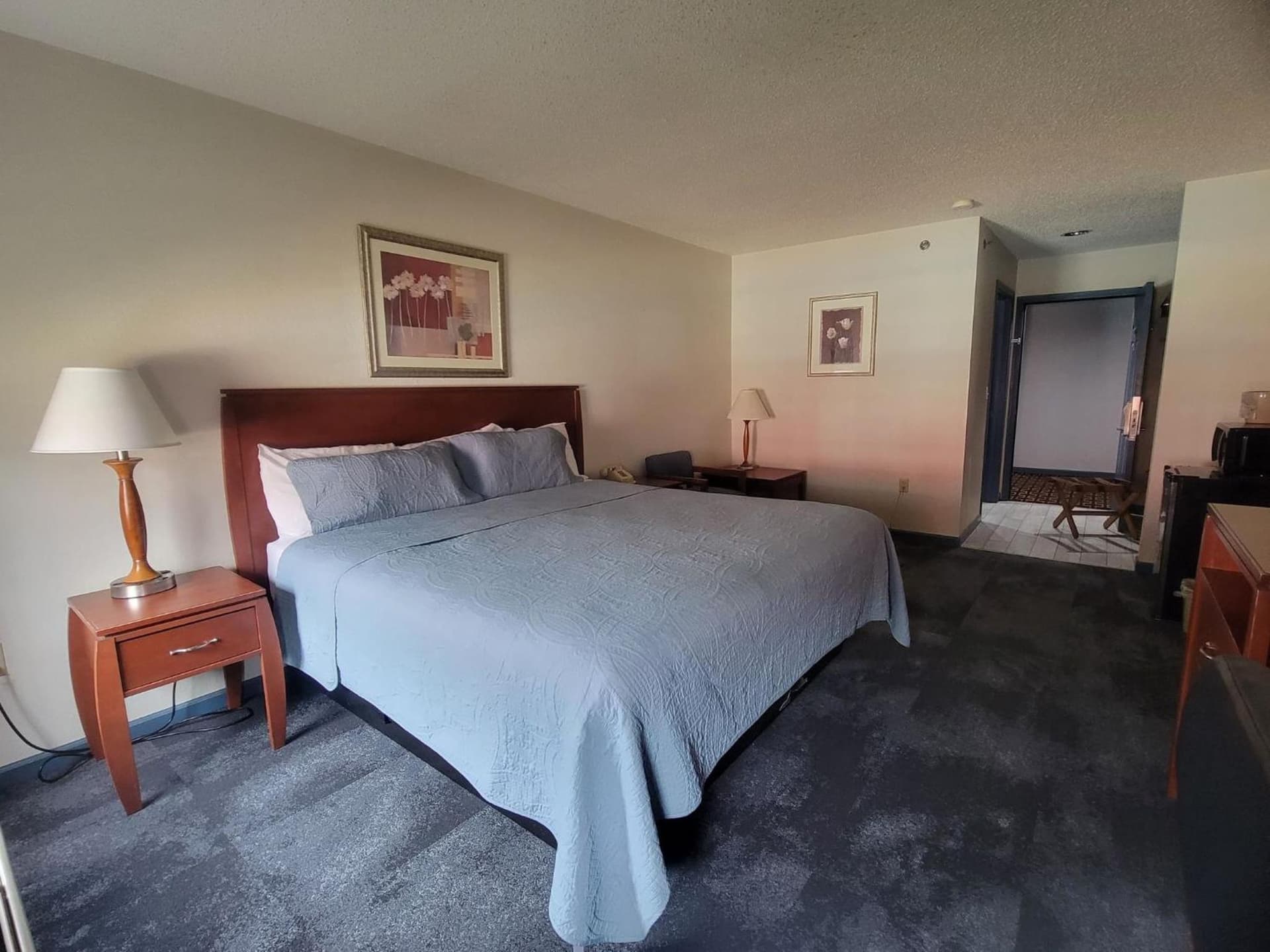 CountrySide Inn gallery photo in Nappanee, IN — image 17