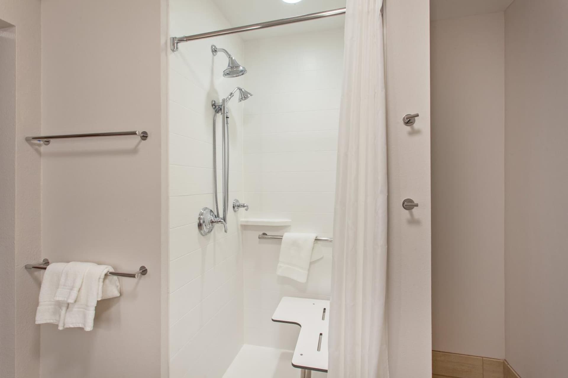 Holiday Inn Express & Suites - Brigham City - North Utah by IHG gallery photo in Brigham City, UT — image 11