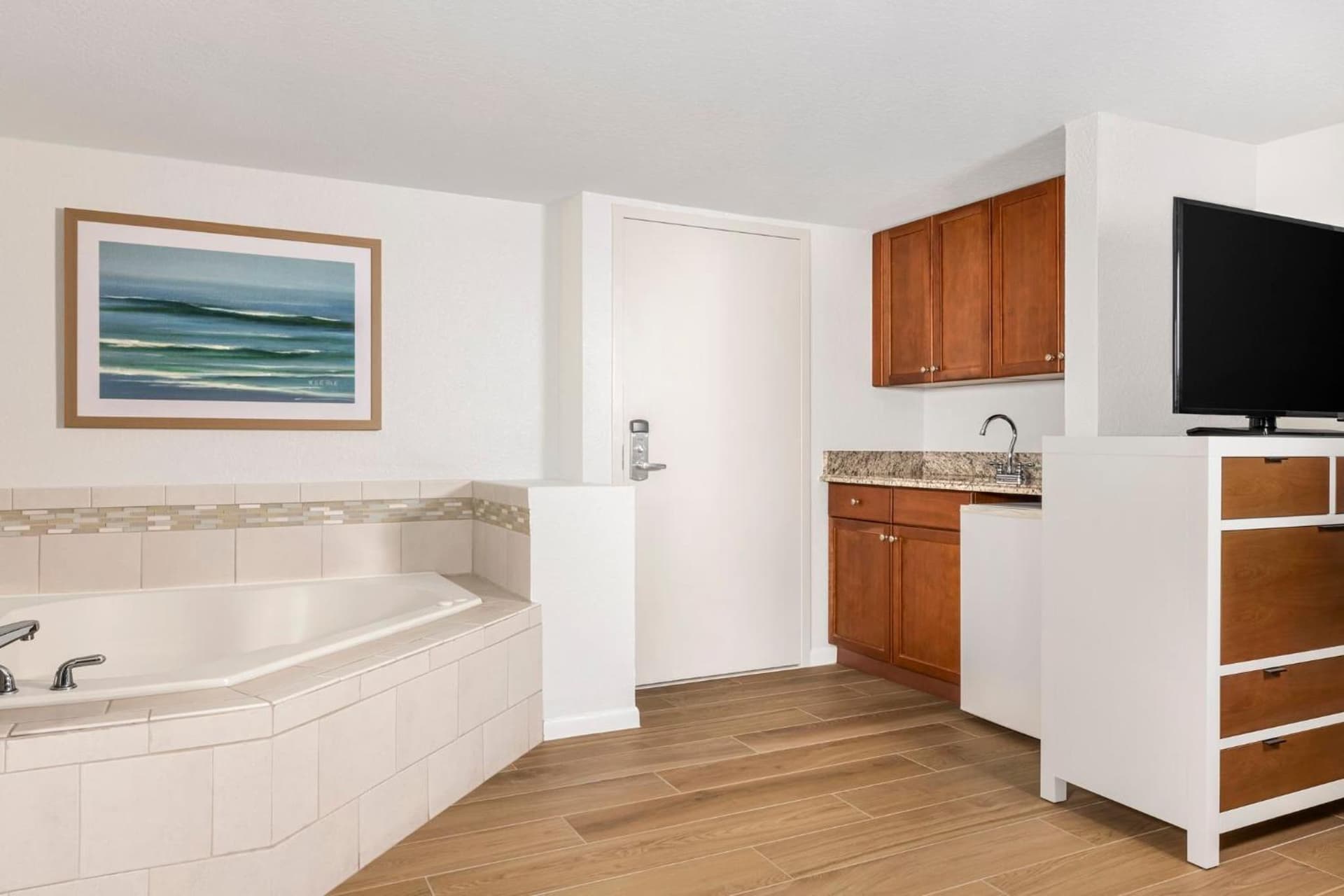 Club Wyndham Santa Barbara gallery photo in Pompano Beach, FL — image 23