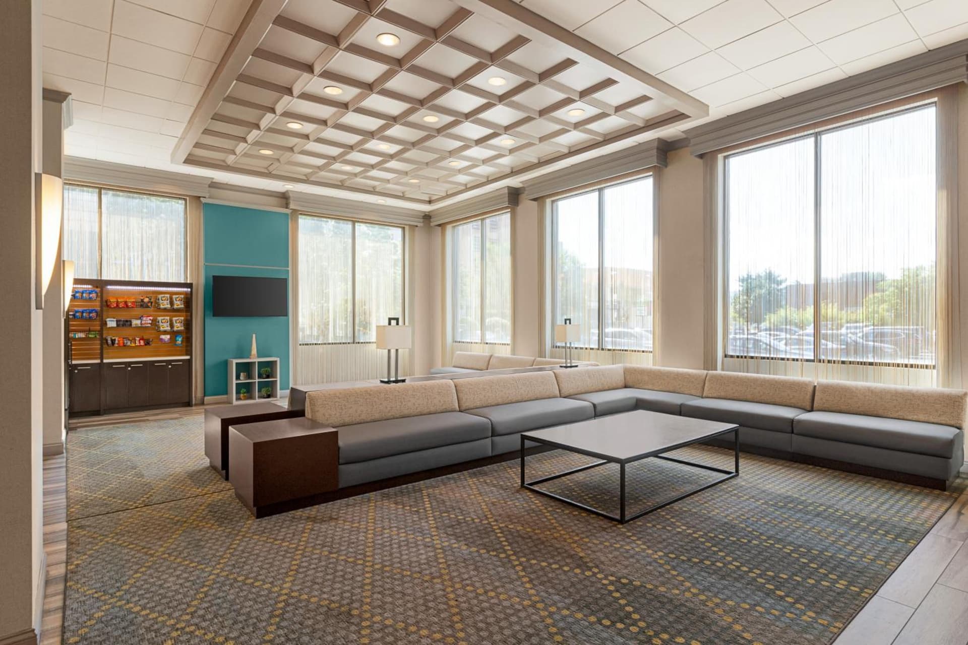 Holiday Inn Boston - Cambridge Area by IHG property views in Somerville, MA — gallery photo 3