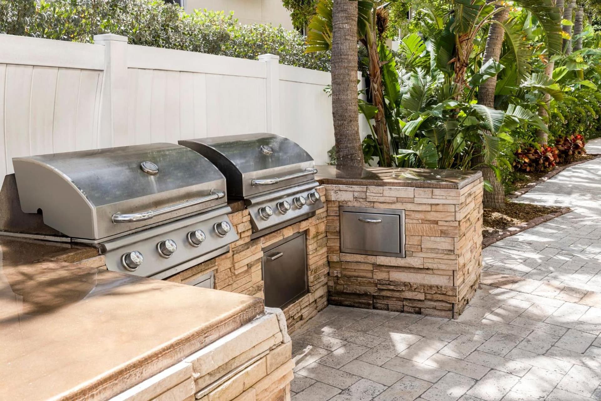 Club Wyndham Santa Barbara gallery photo in Pompano Beach, FL — image 10