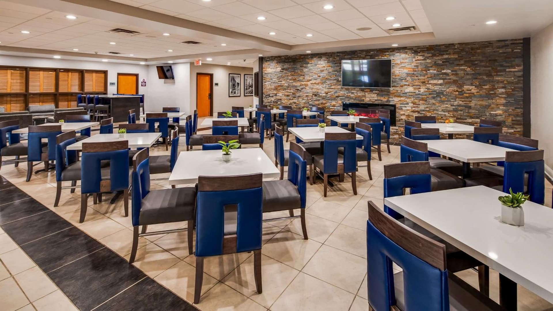 Best Western Plus Champaign/Urbana Inn gallery photo in Champaign, IL — image 10