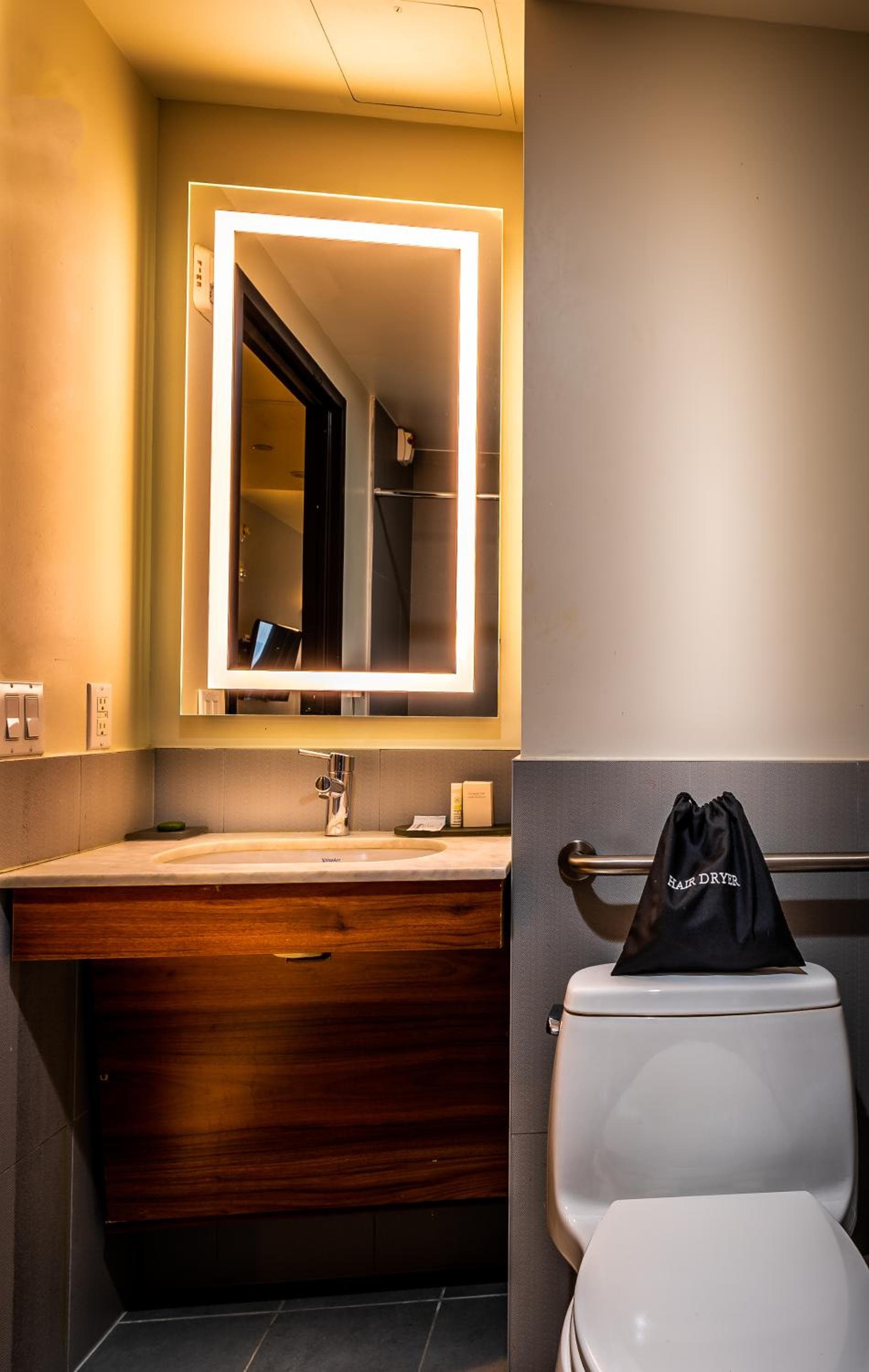 La Quinta by Wyndham Time Square South property views in New York, NY — gallery photo 3
