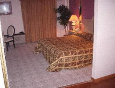 Chateau Royale Inn property views in Lake Geneva, WI — gallery photo 3