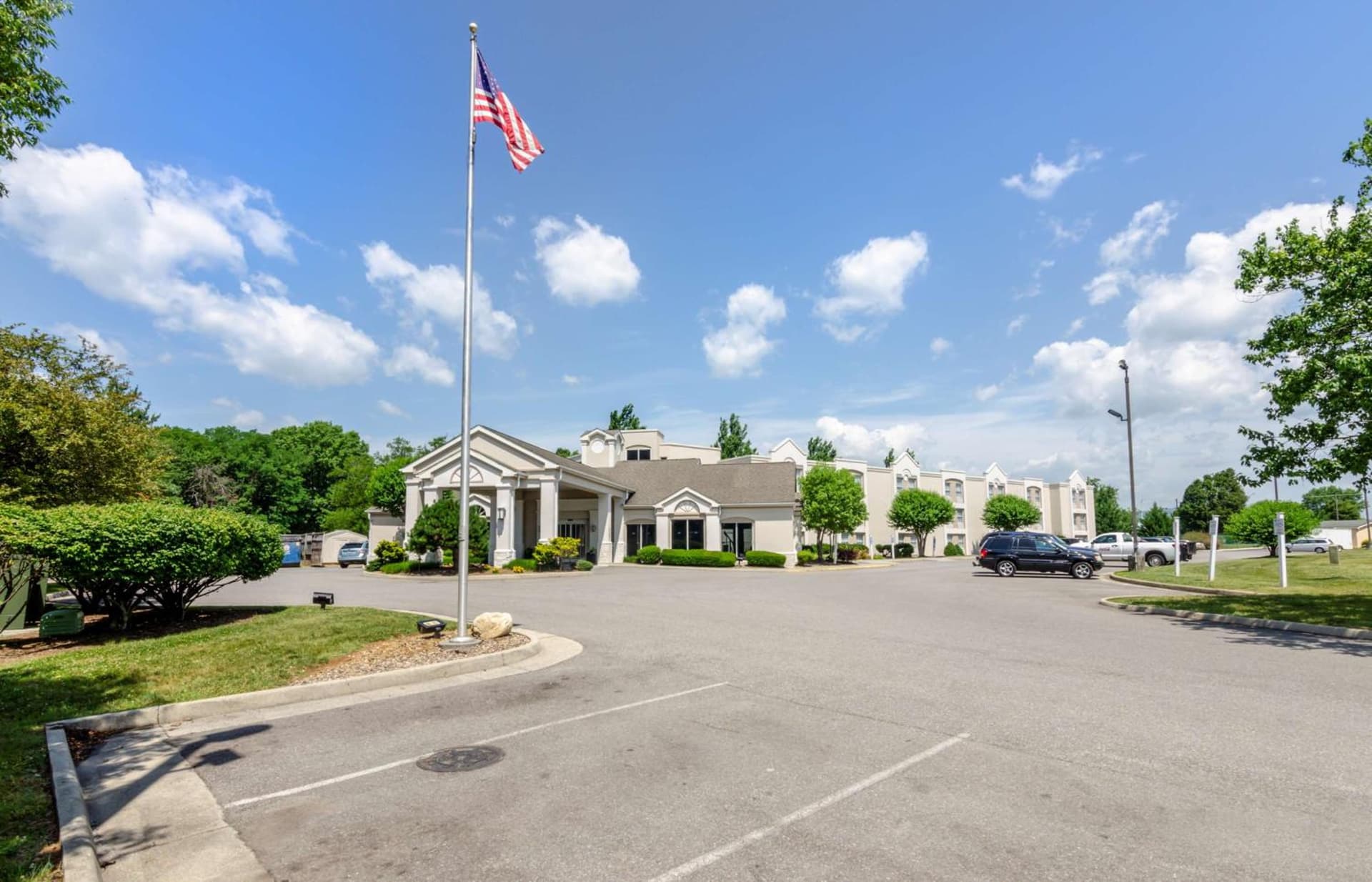 BEST WESTERN PLUS Inn at Valley View featured exterior or lobby in Roanoke, VA — similar hotel
