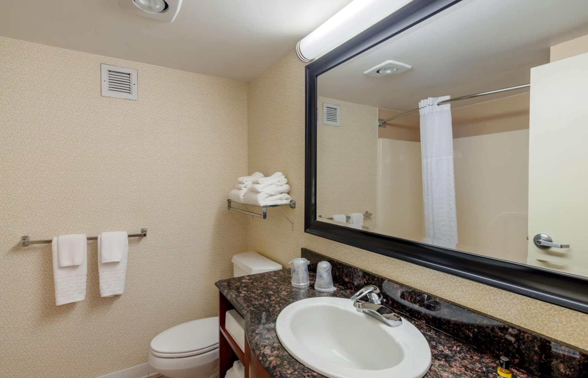 BEST WESTERN PLUS Inn at Valley View gallery photo in Roanoke, VA — image 15
