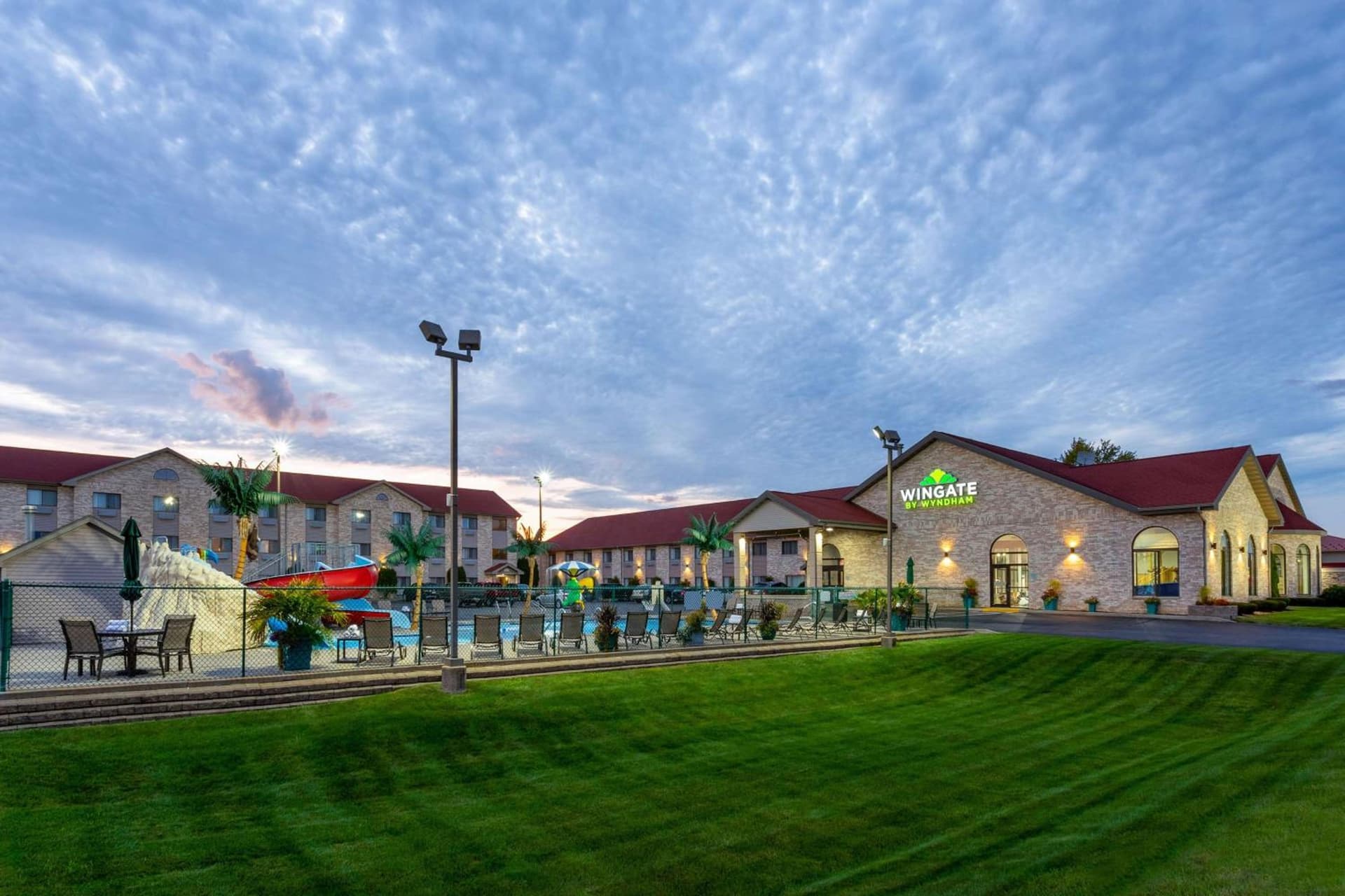 Wingate by Wyndham Wisconsin Dells Waterpark featured exterior or lobby in Wisconsin Dells, WI — similar hotel