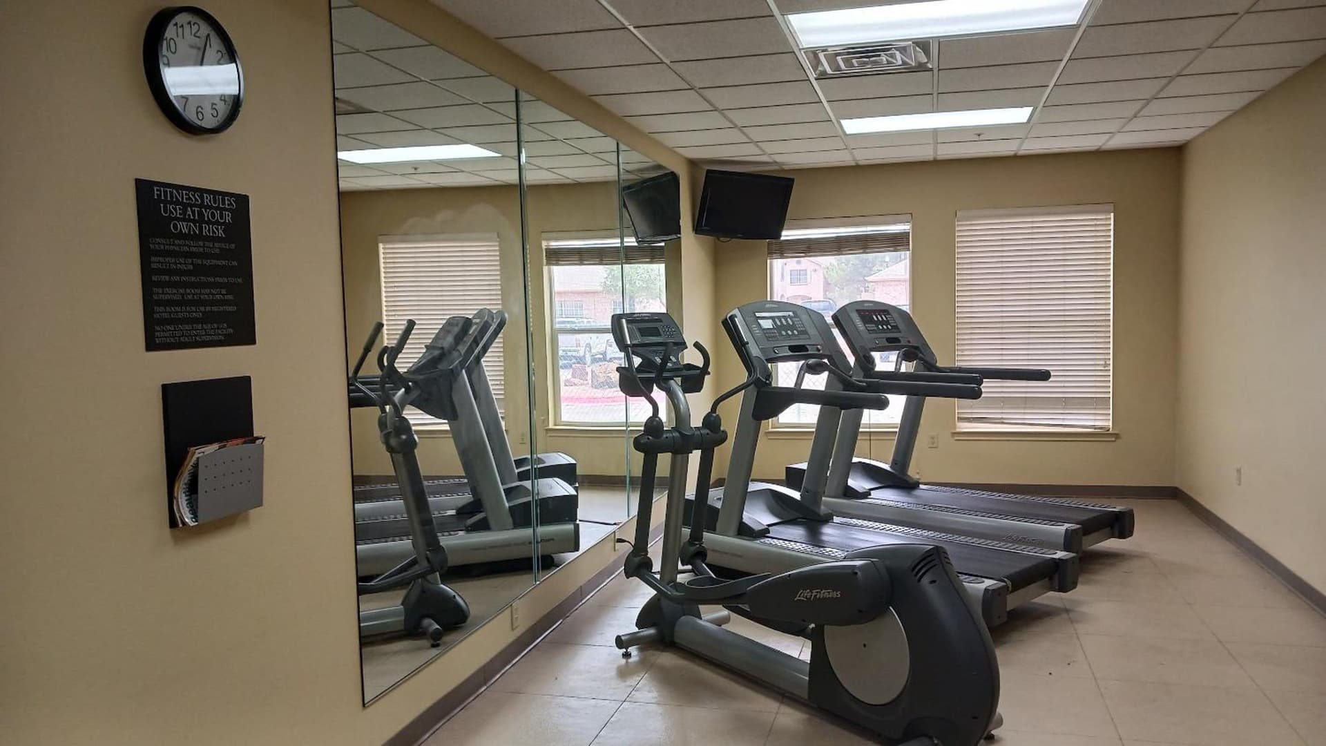 Red Roof Inn & Suites Midland gallery photo in Midland, TX — image 12
