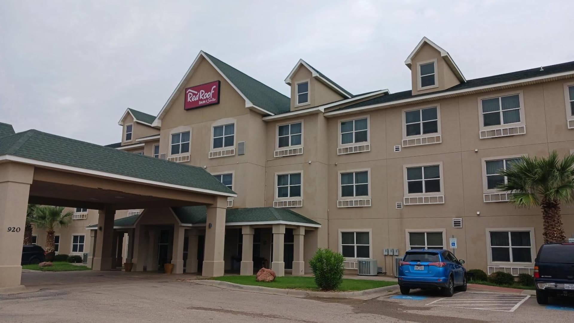 Red Roof Inn & Suites Midland — hotel in Midland, Texas