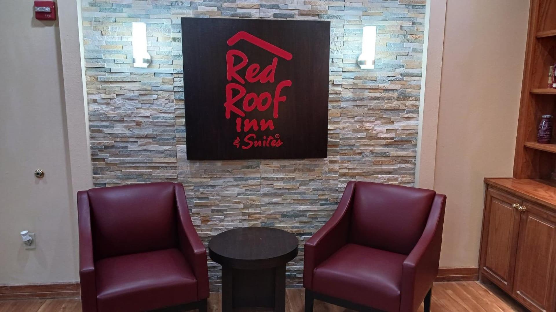 Red Roof Inn & Suites Midland gallery photo in Midland, TX — image 18