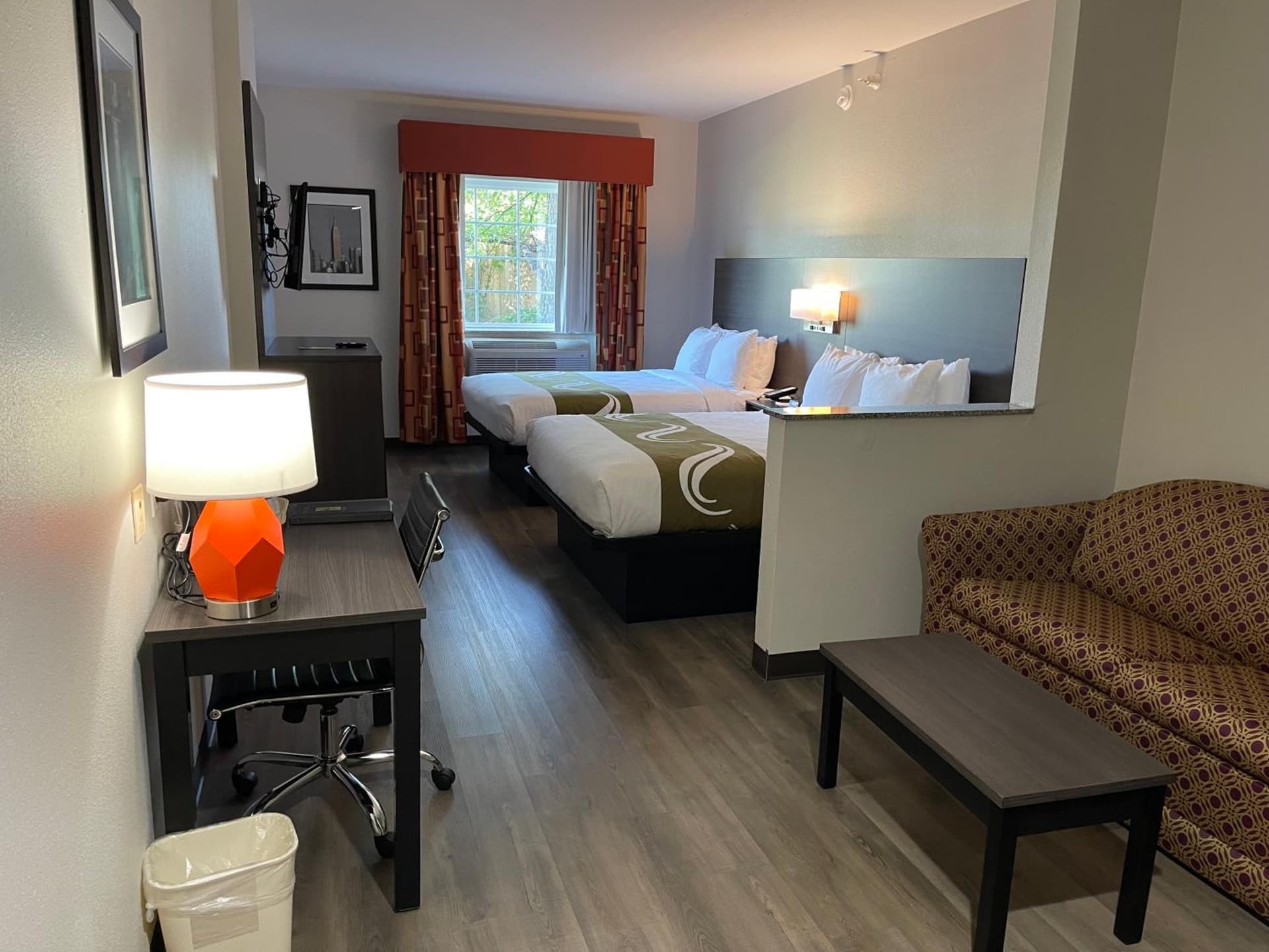 Quality Suites Tulsa I-44 gallery photo in Tulsa, OK — image 12