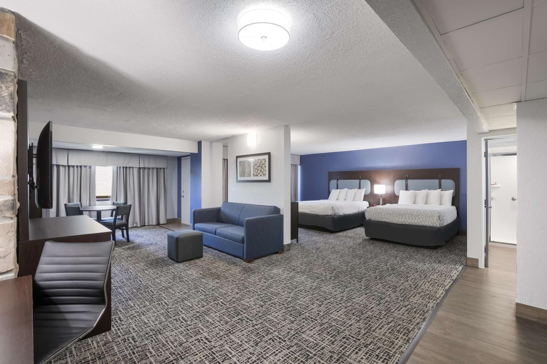 SureStay Plus Hotel by Best Western Gatlinburg property views in Gatlinburg, TN — gallery photo 3