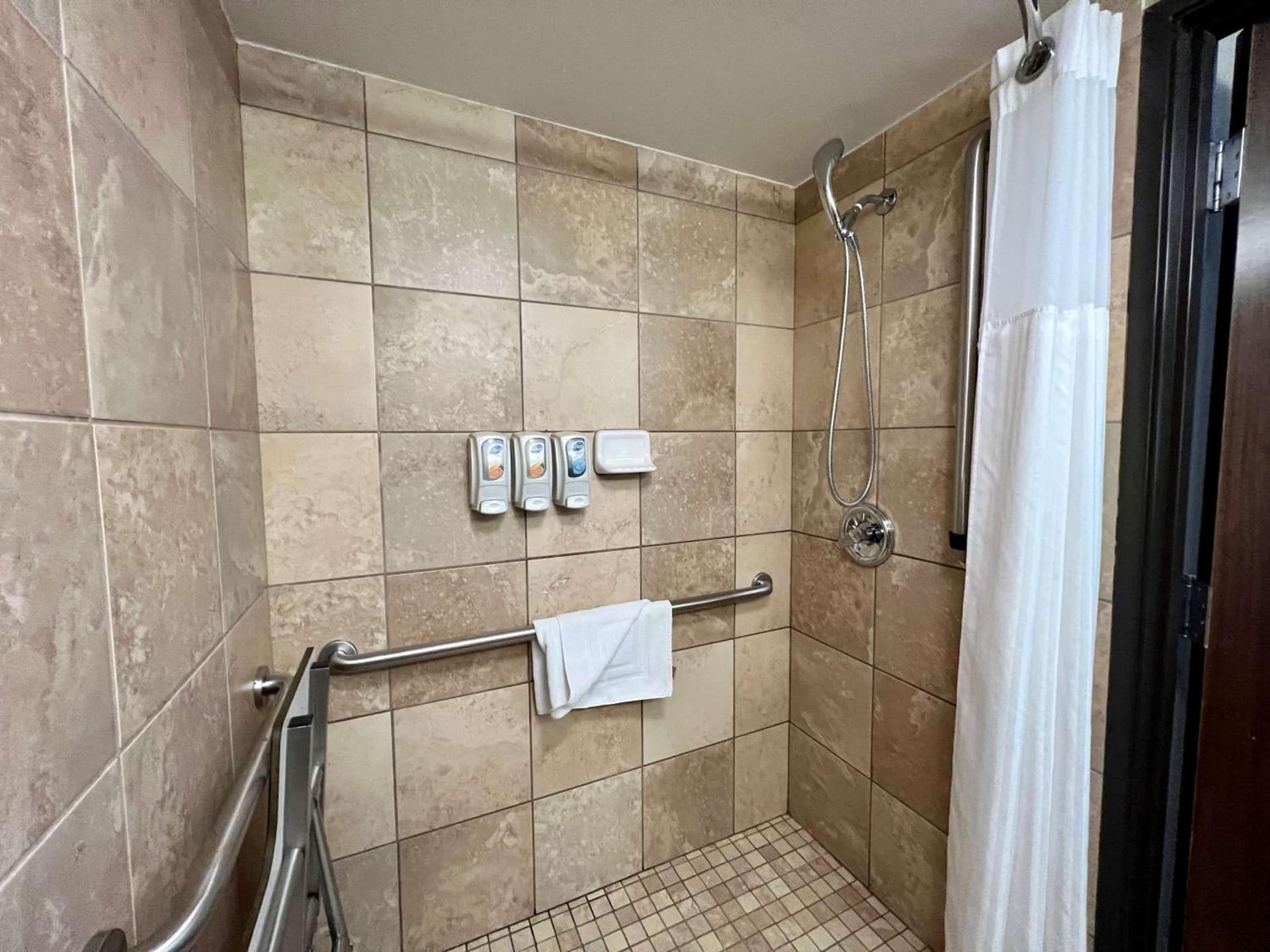 Salt Lake Plaza Hotel SureStay Collection by Best Western gallery photo in Salt Lake City, UT — image 18