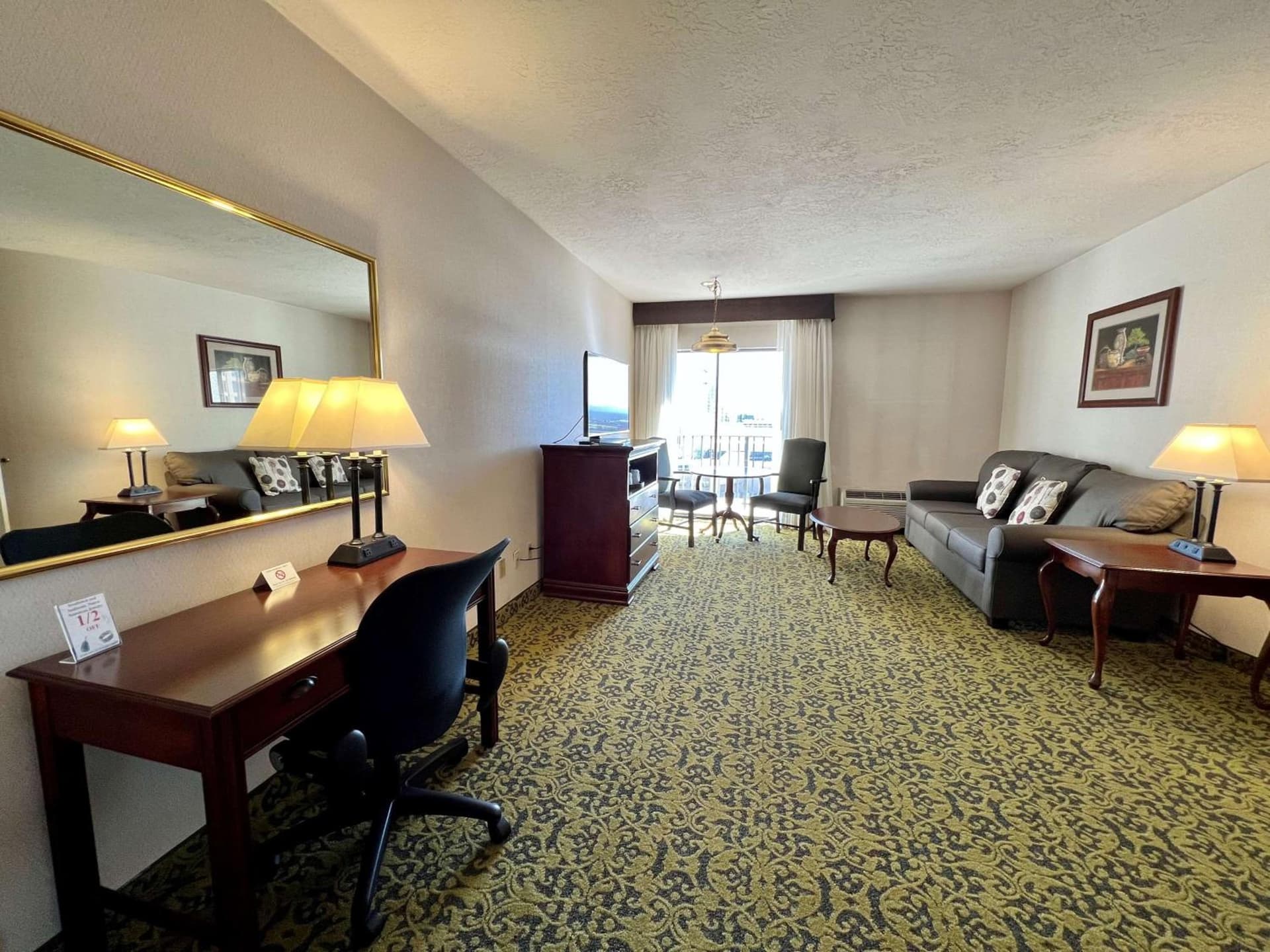 Salt Lake Plaza Hotel SureStay Collection by Best Western gallery photo in Salt Lake City, UT — image 45