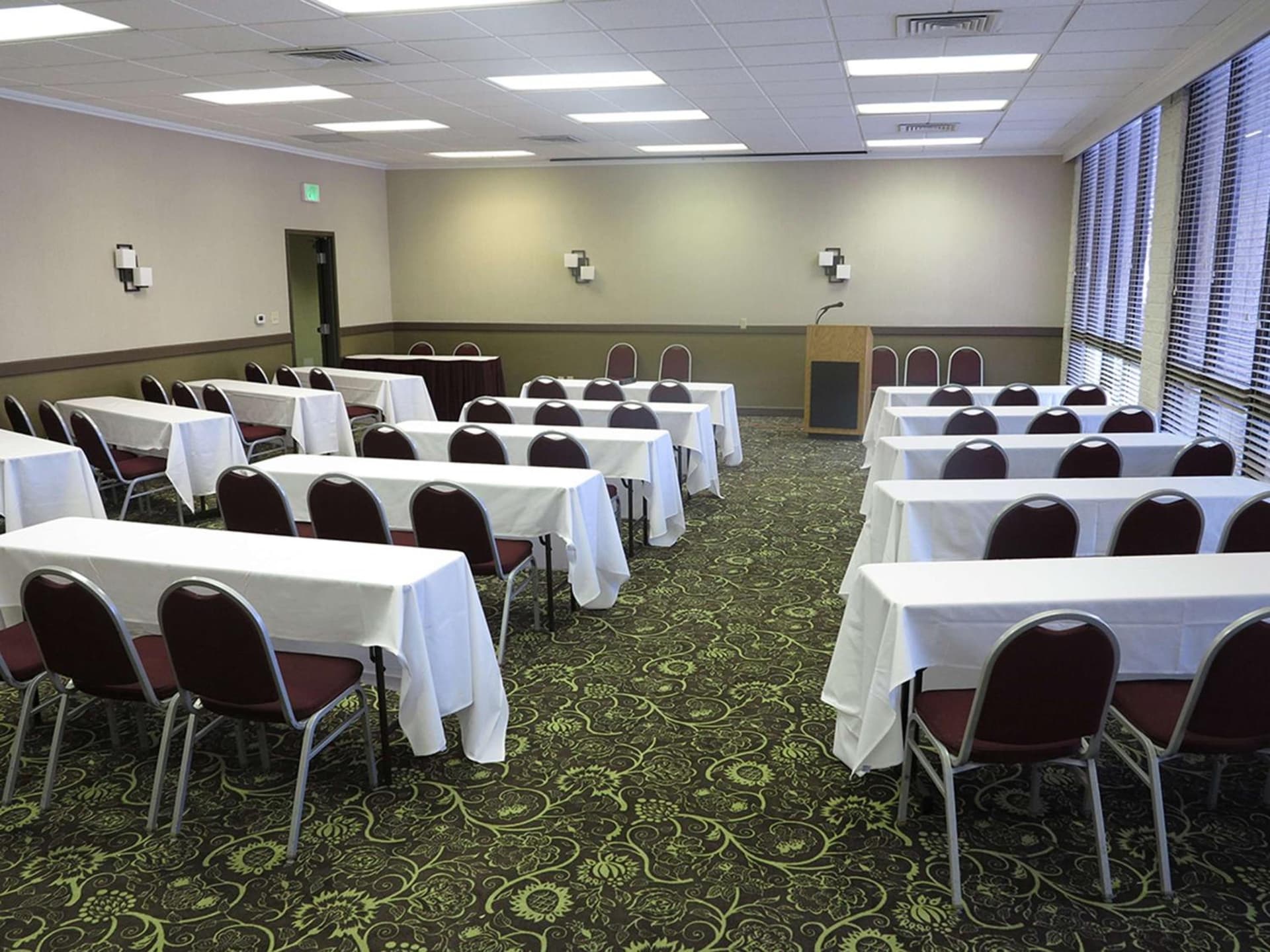 Salt Lake Plaza Hotel SureStay Collection by Best Western gallery photo in Salt Lake City, UT — image 7