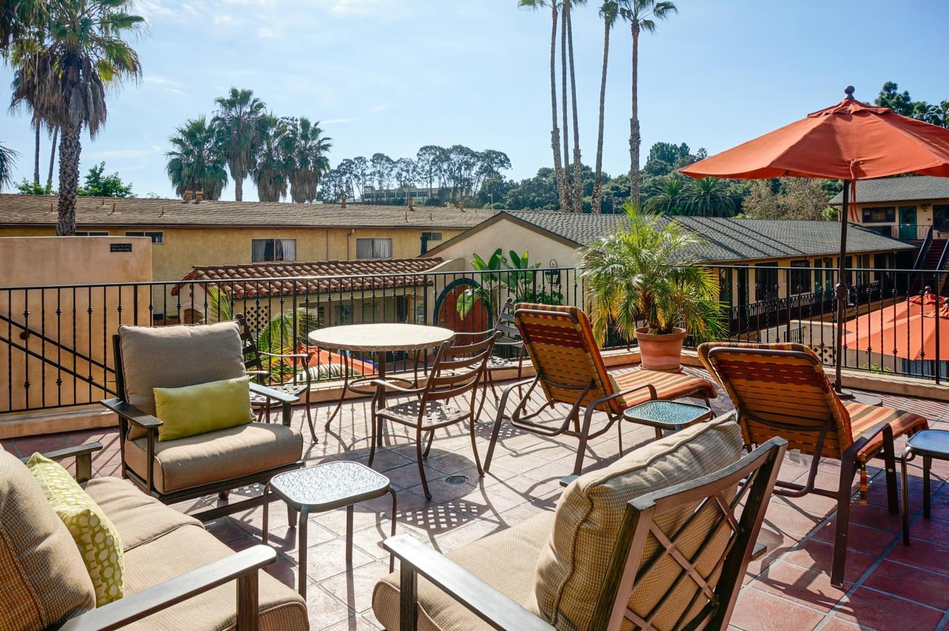 Brisas Del Mar Inn at the Beach gallery photo in Santa Barbara, CA — image 27