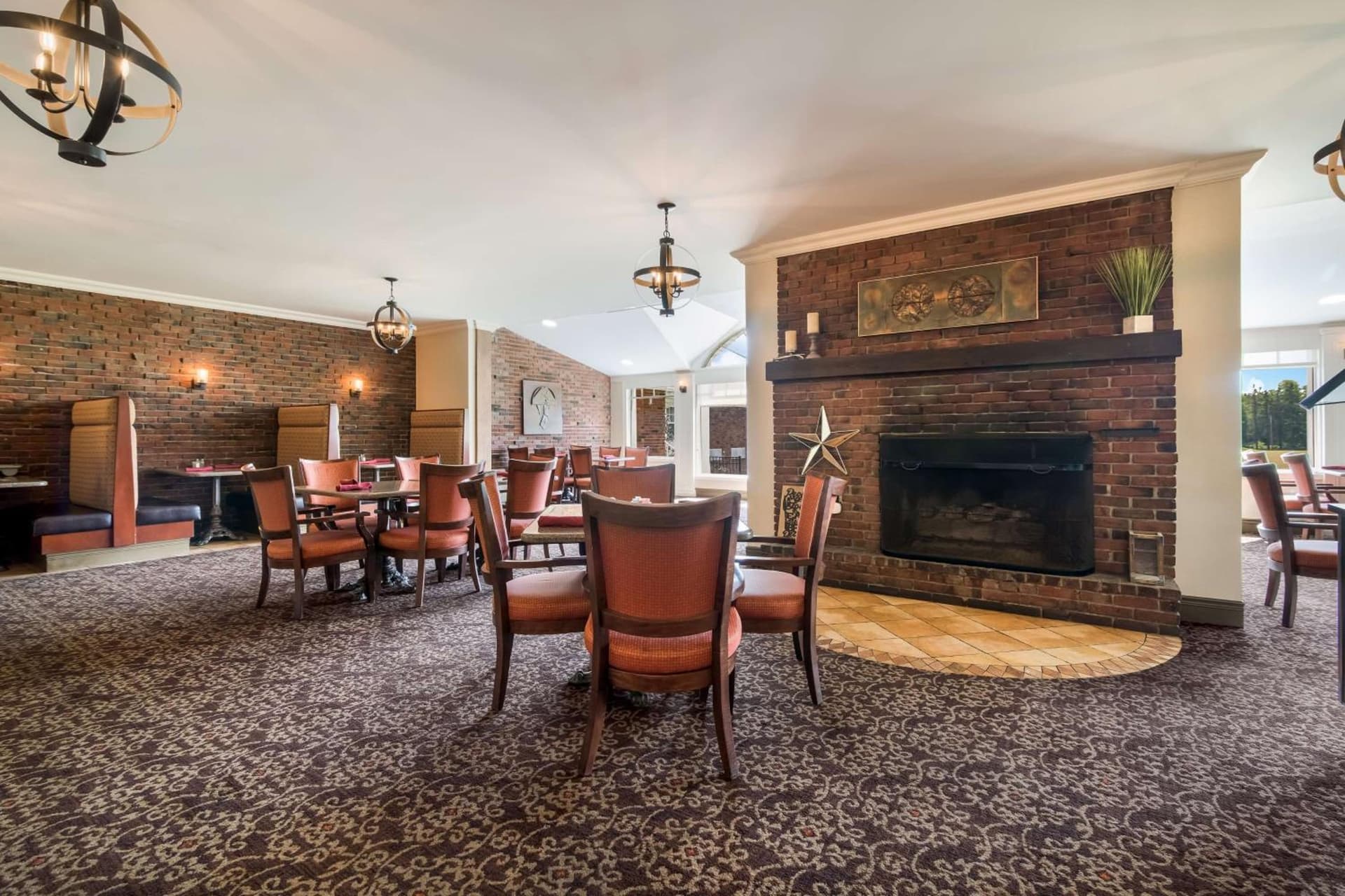 Best Western University Inn interior in Canton — gallery photo 2
