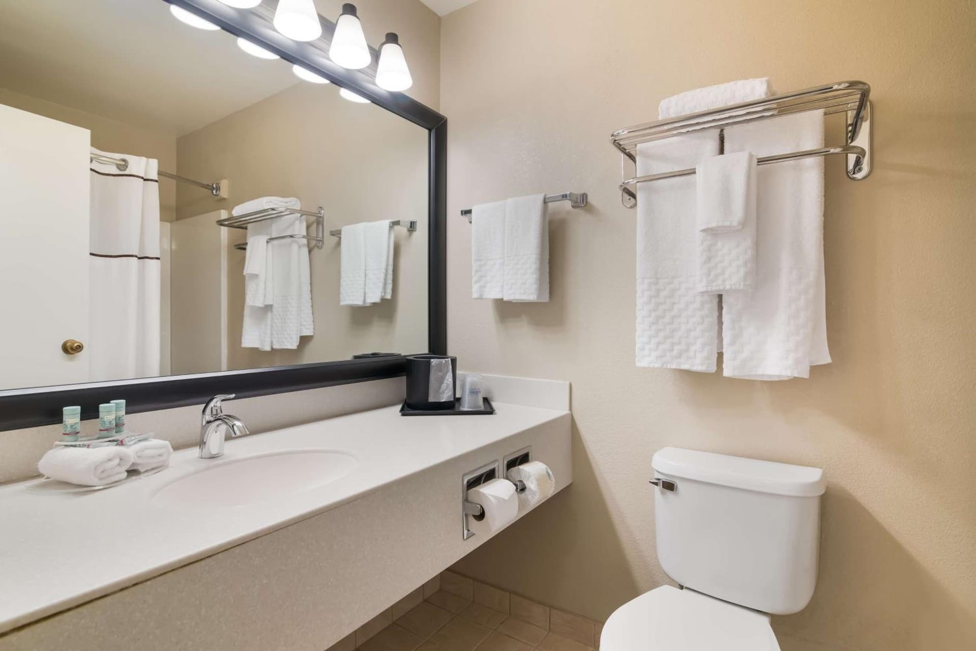 Best Western University Inn gallery photo in Canton — image 6