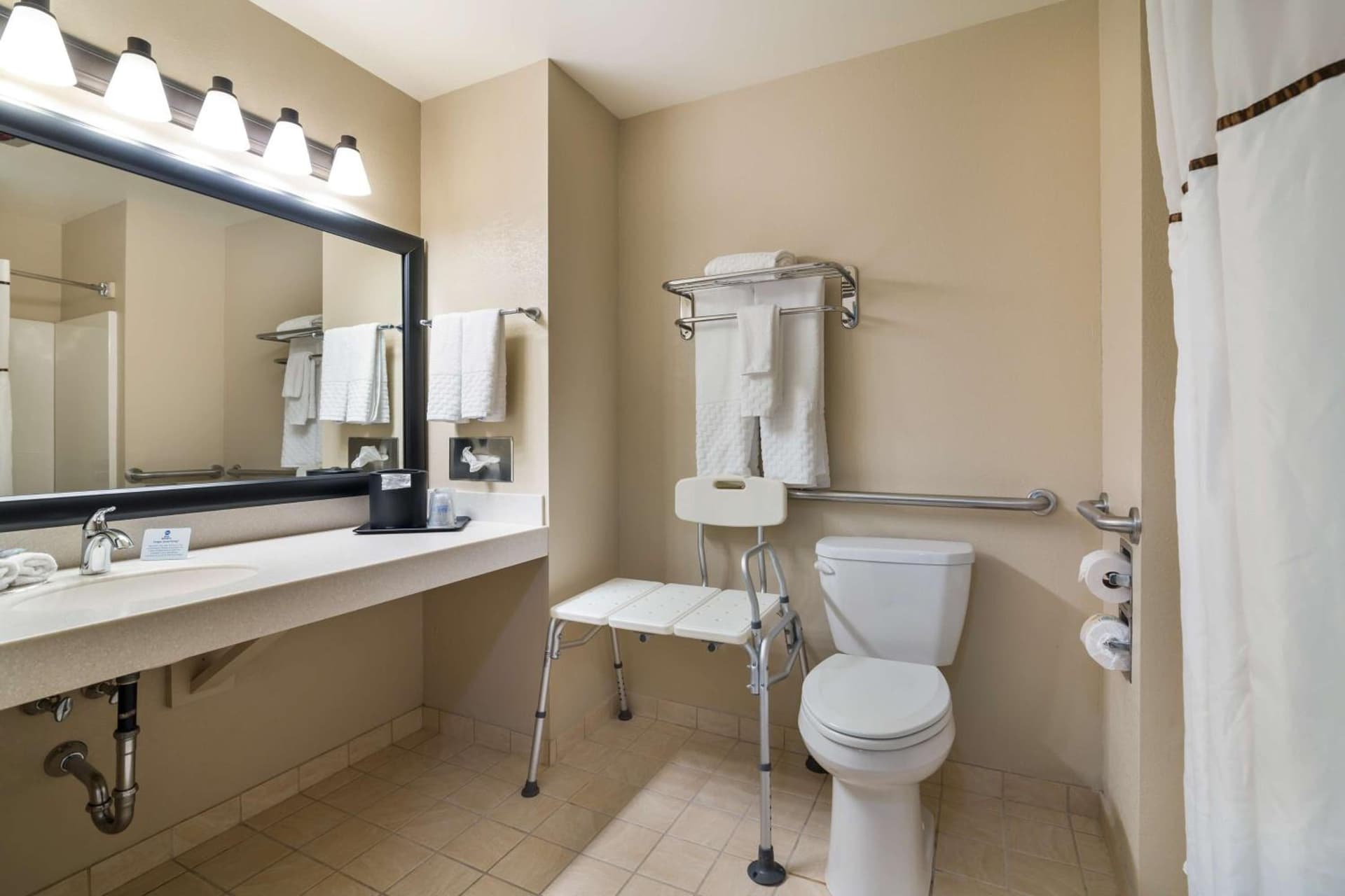 Best Western University Inn gallery photo in Canton — image 13