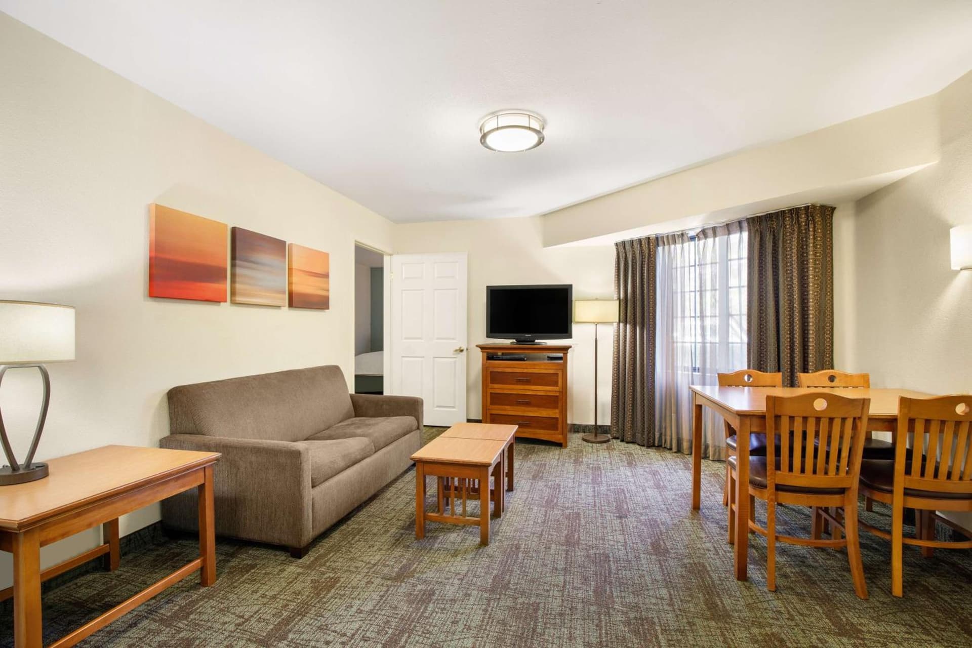 Sonesta ES Suites San Diego - Rancho Bernardo gallery photo in Rancho Bernardo, CA — image 24